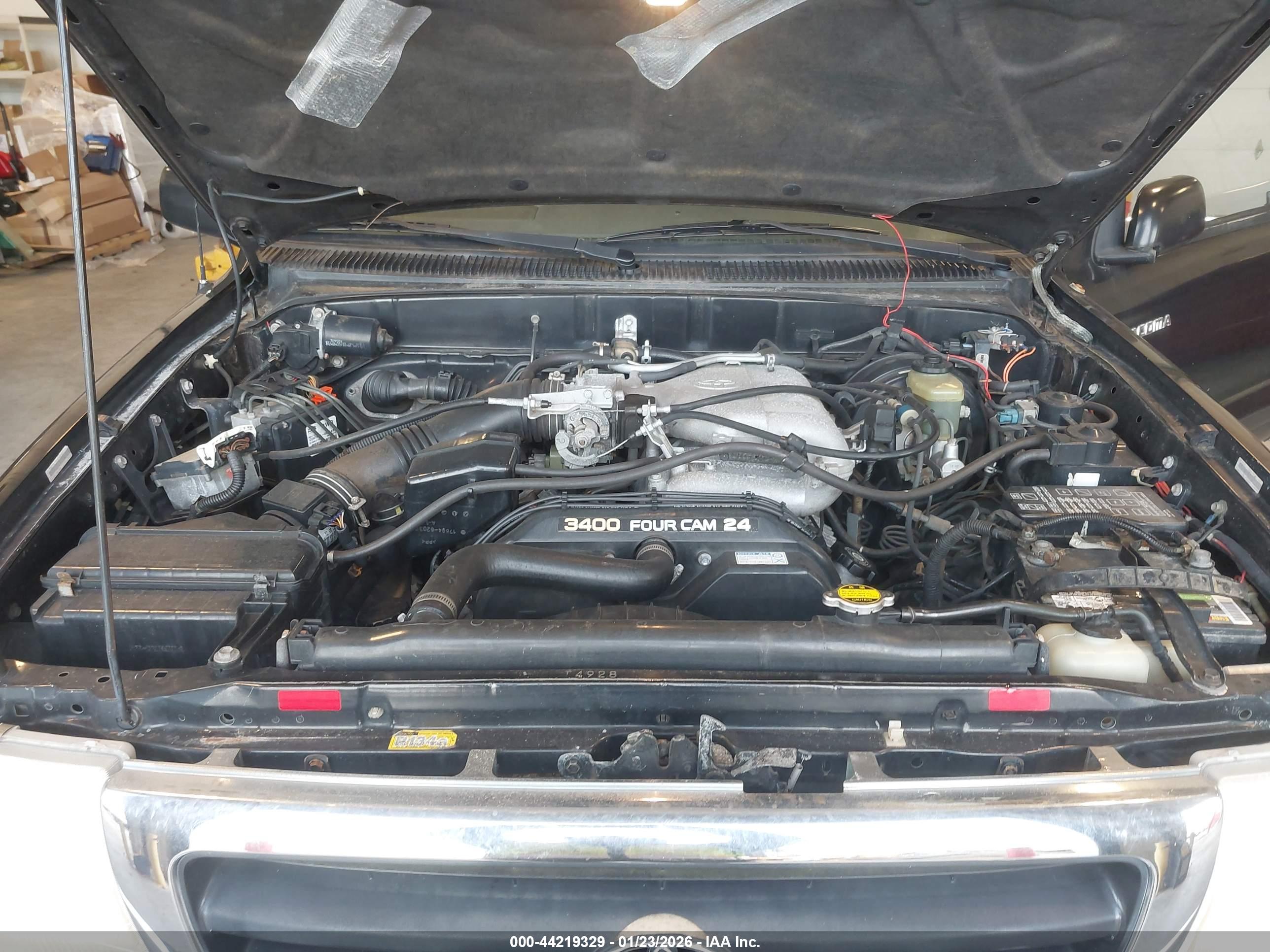 TOYOTA TACOMA image 10