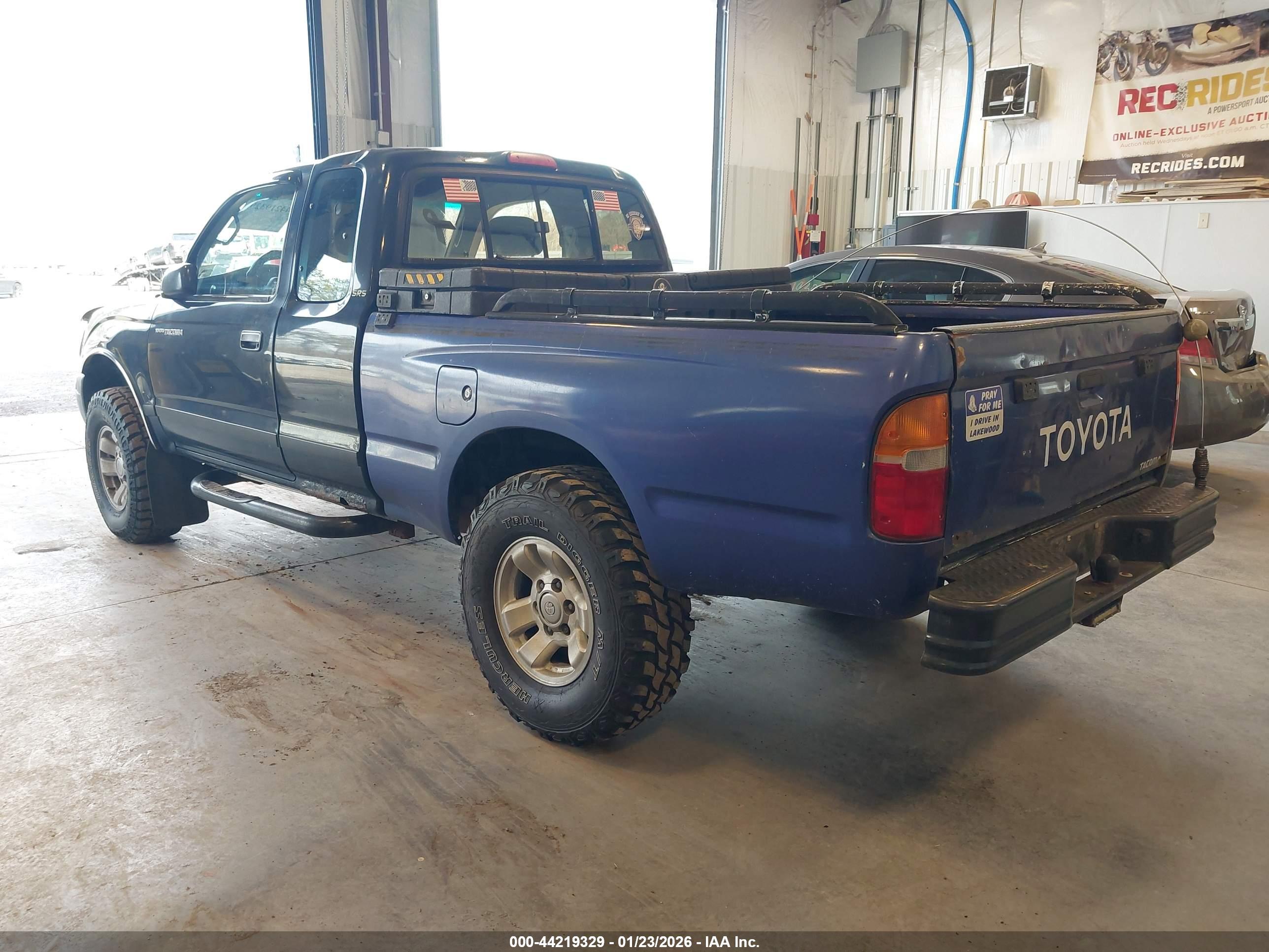 TOYOTA TACOMA image 3