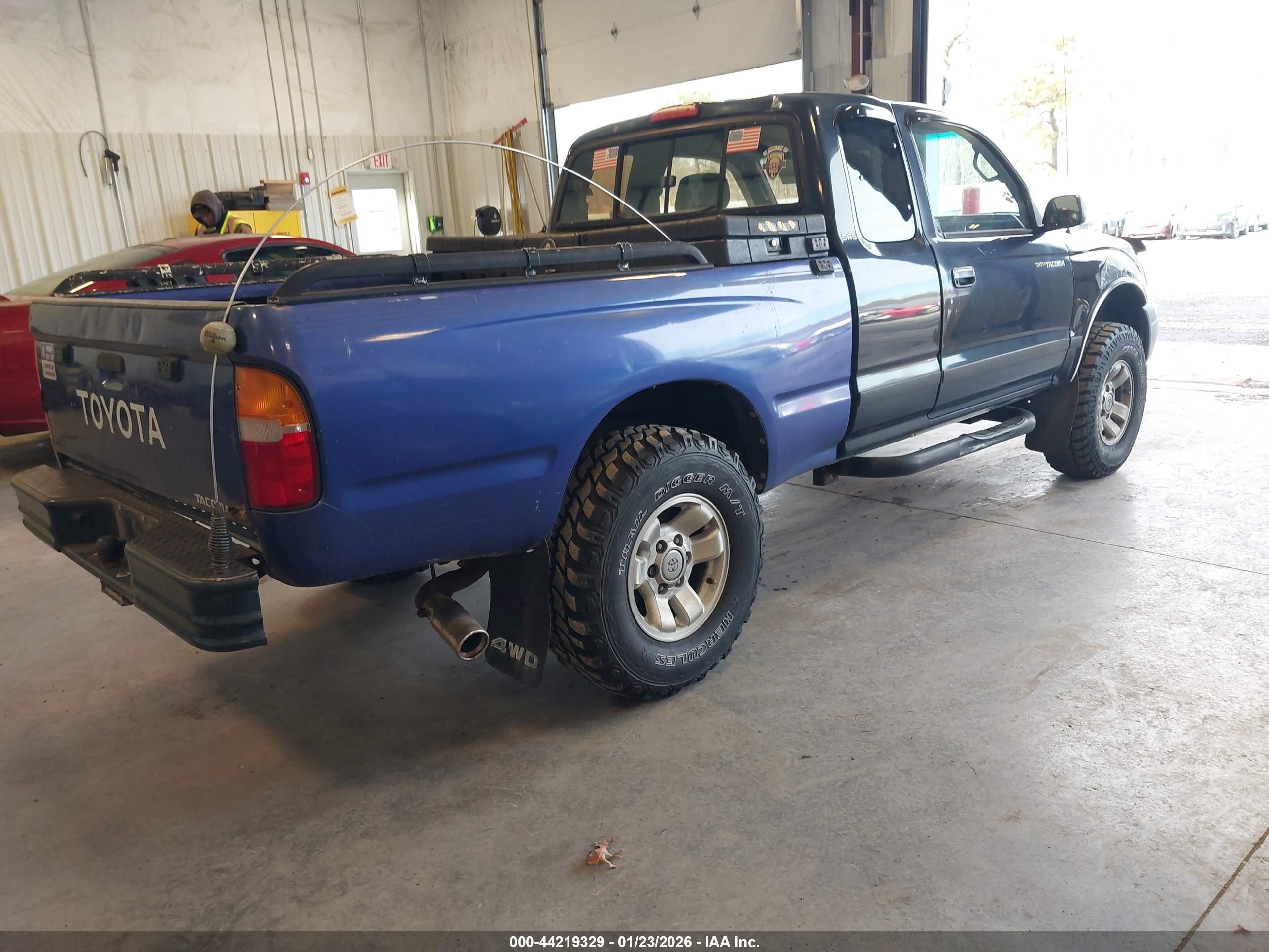 TOYOTA TACOMA image 4