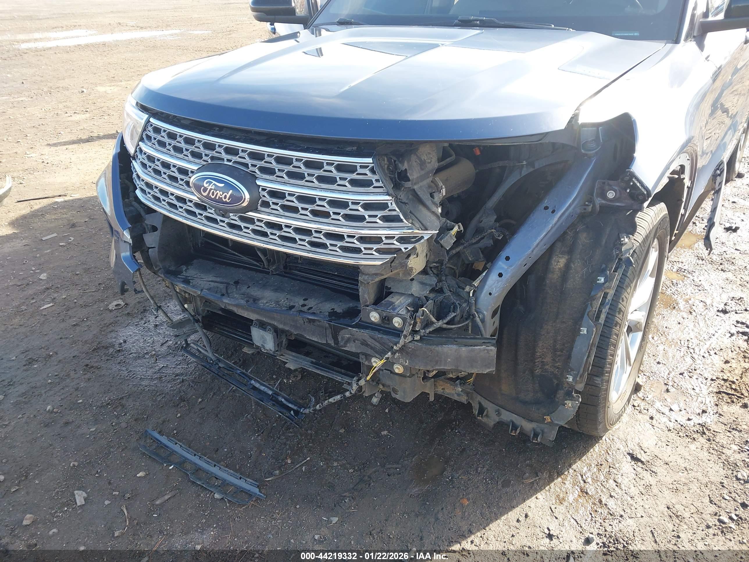 FORD EXPLORER image 6