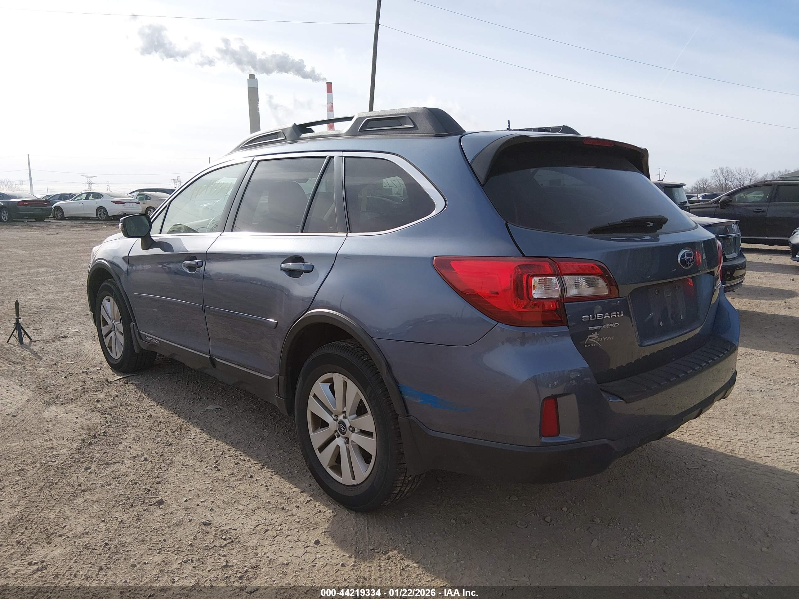 SUBARU OUTBACK image 3