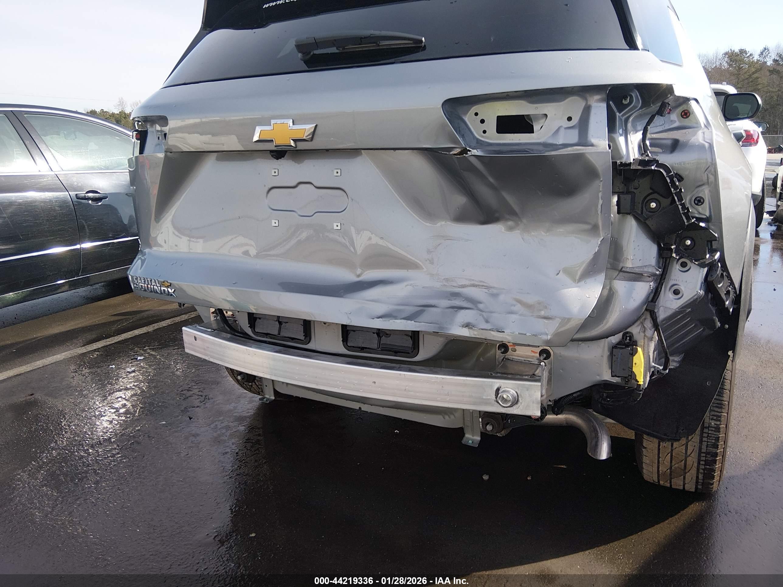 CHEVROLET EQUINOX image 6