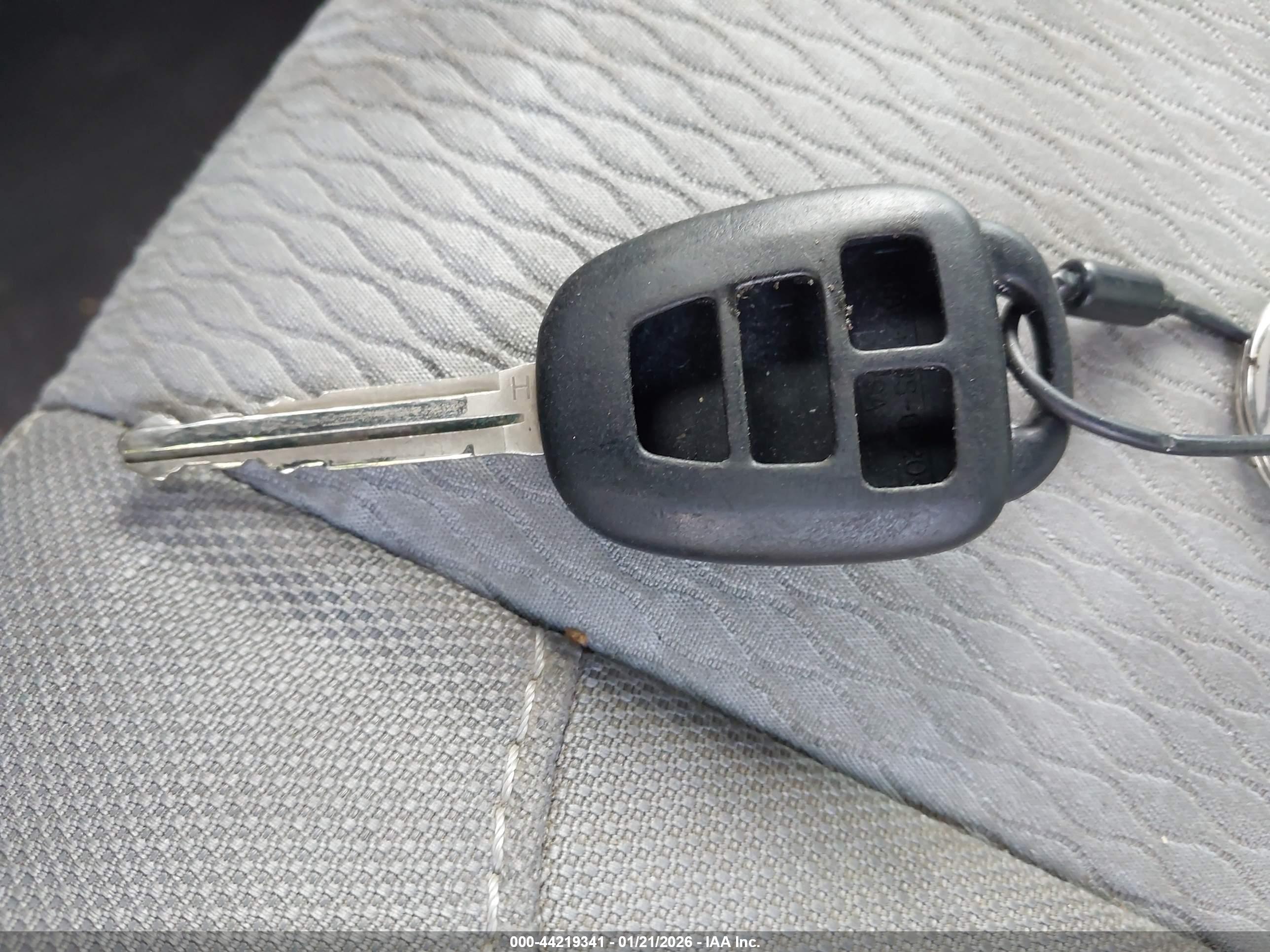TOYOTA COROLLA image 11