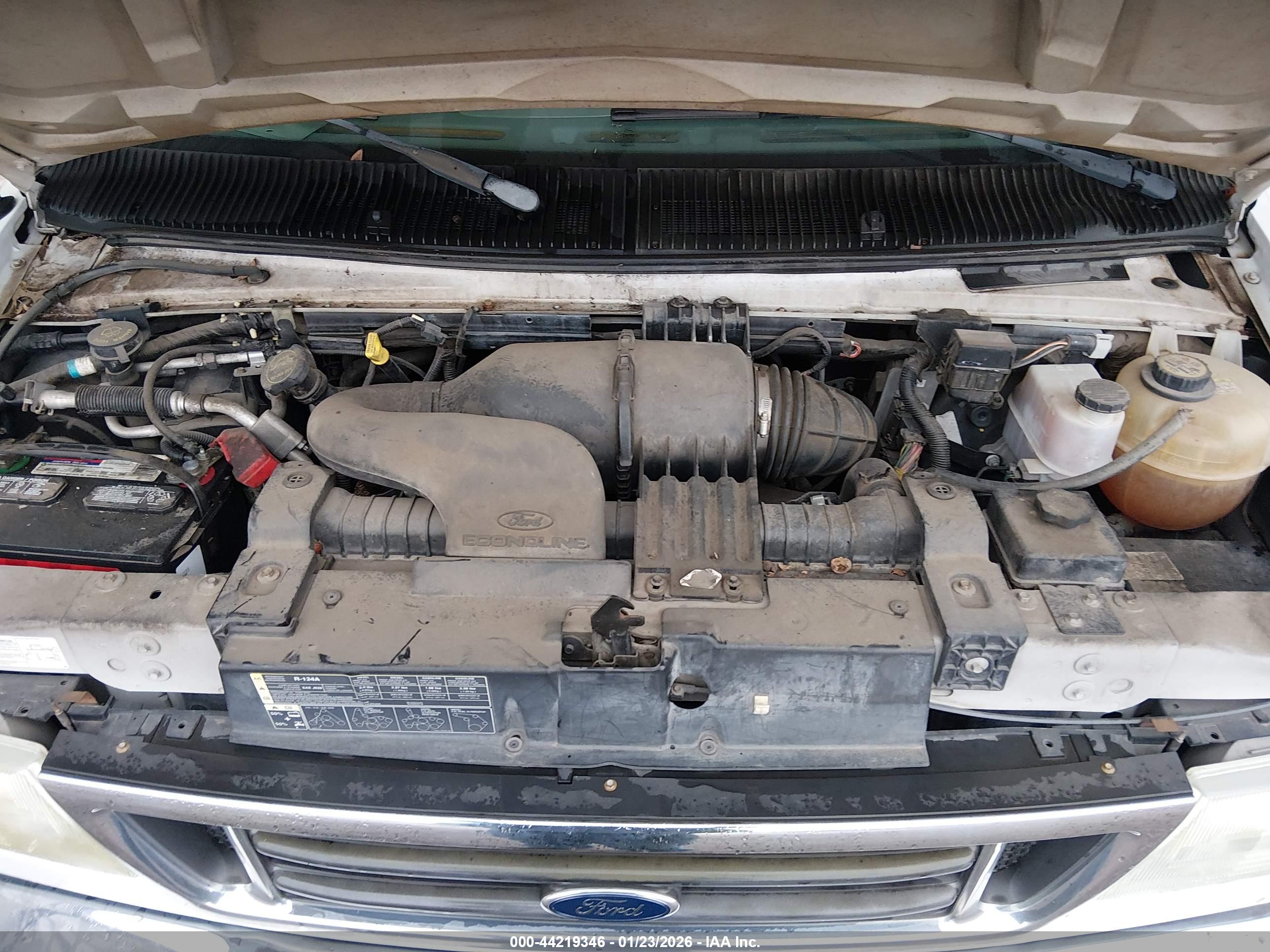 FORD E-150 image 10