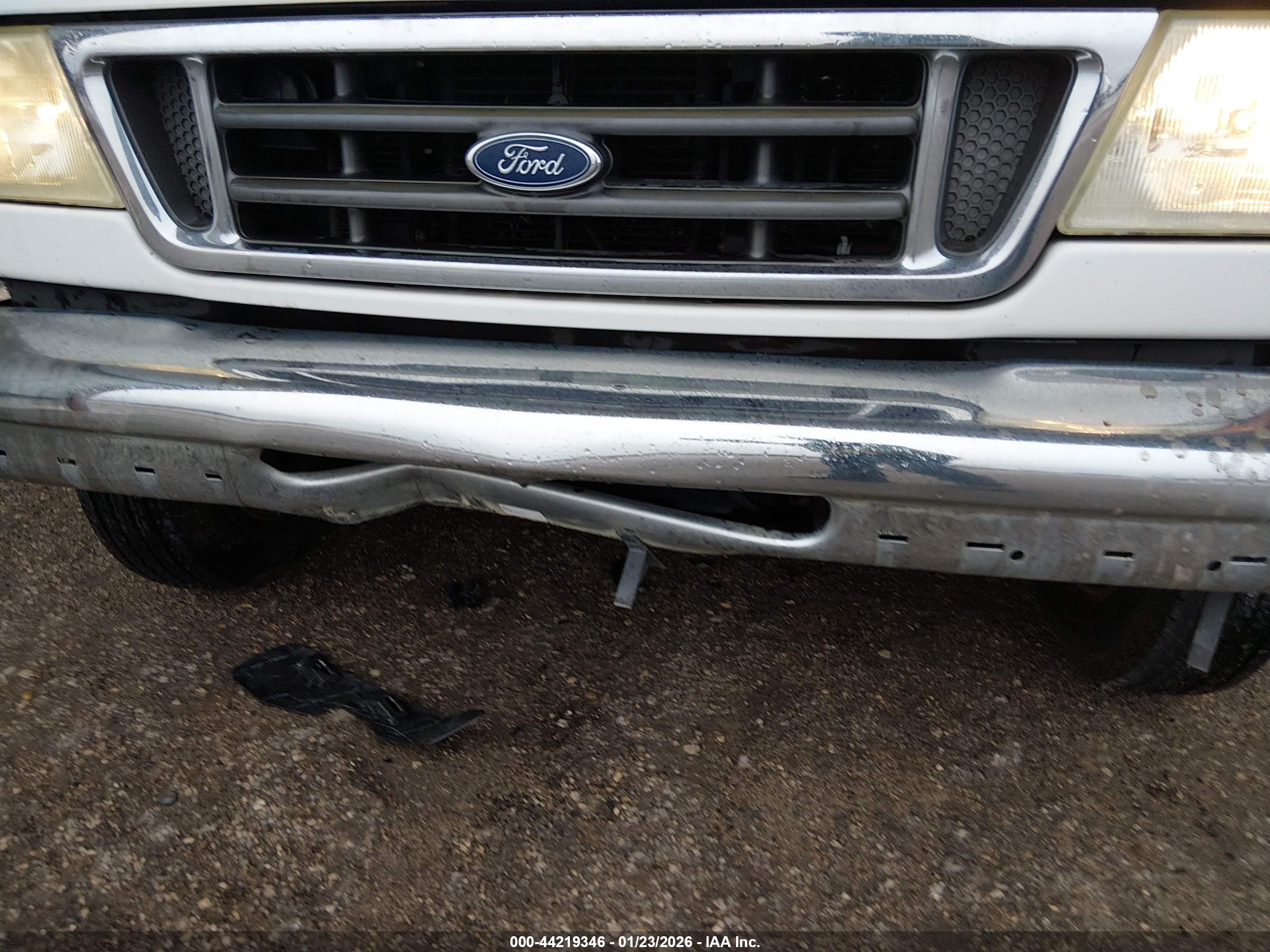 FORD E-150 image 6