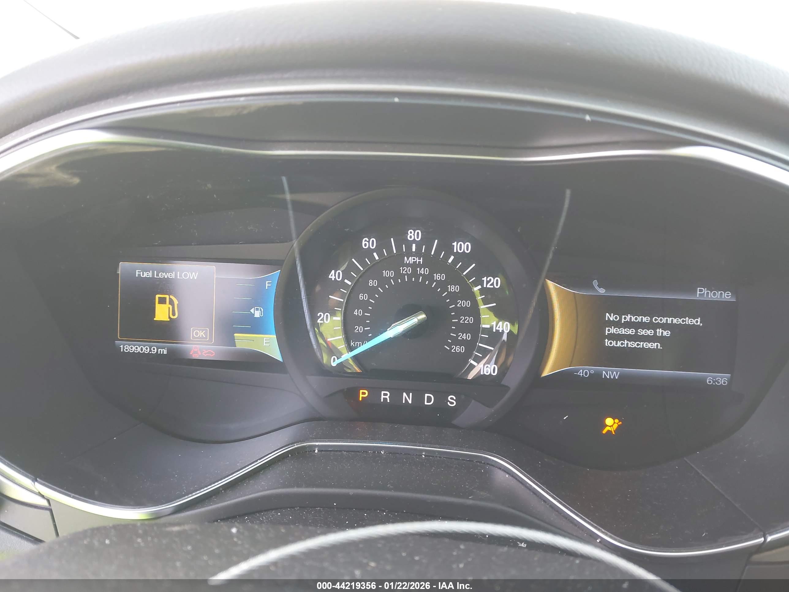 FORD FUSION image 7