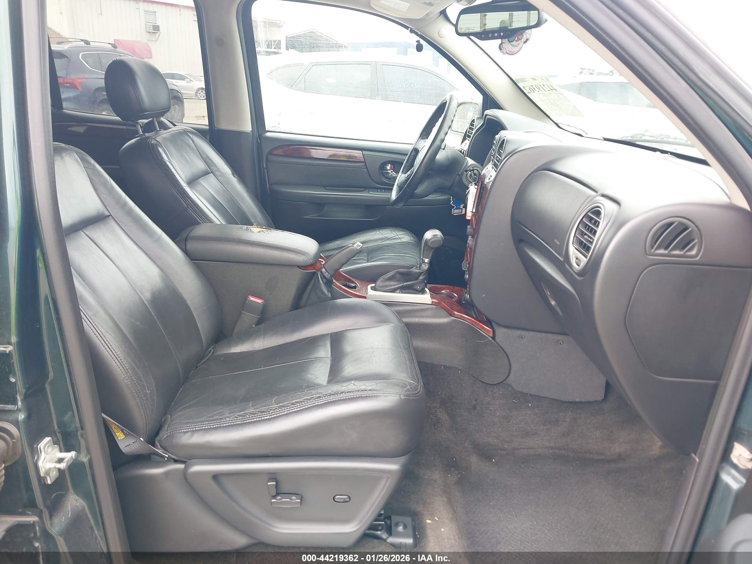 GMC ENVOY image 5