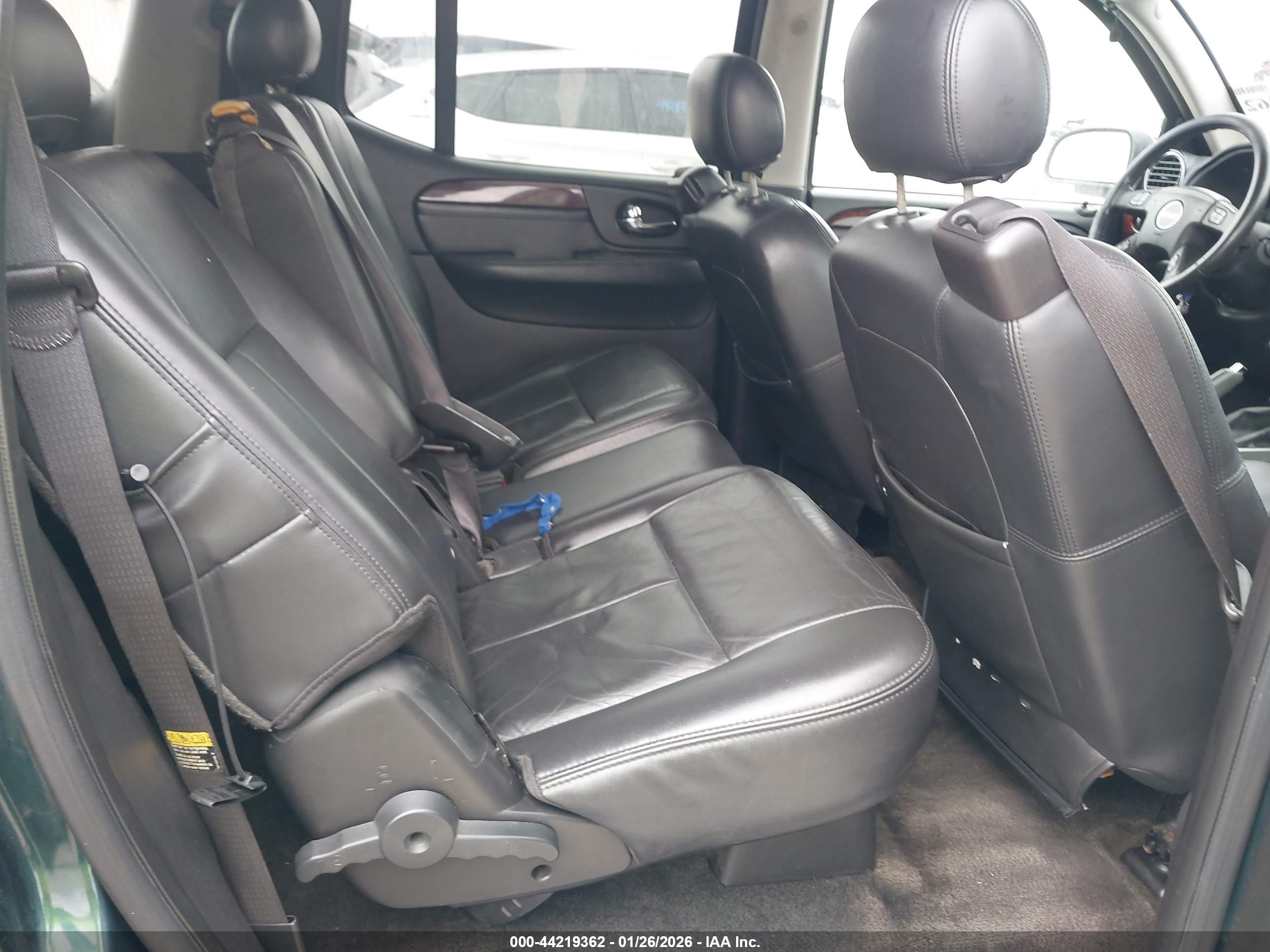 GMC ENVOY image 8