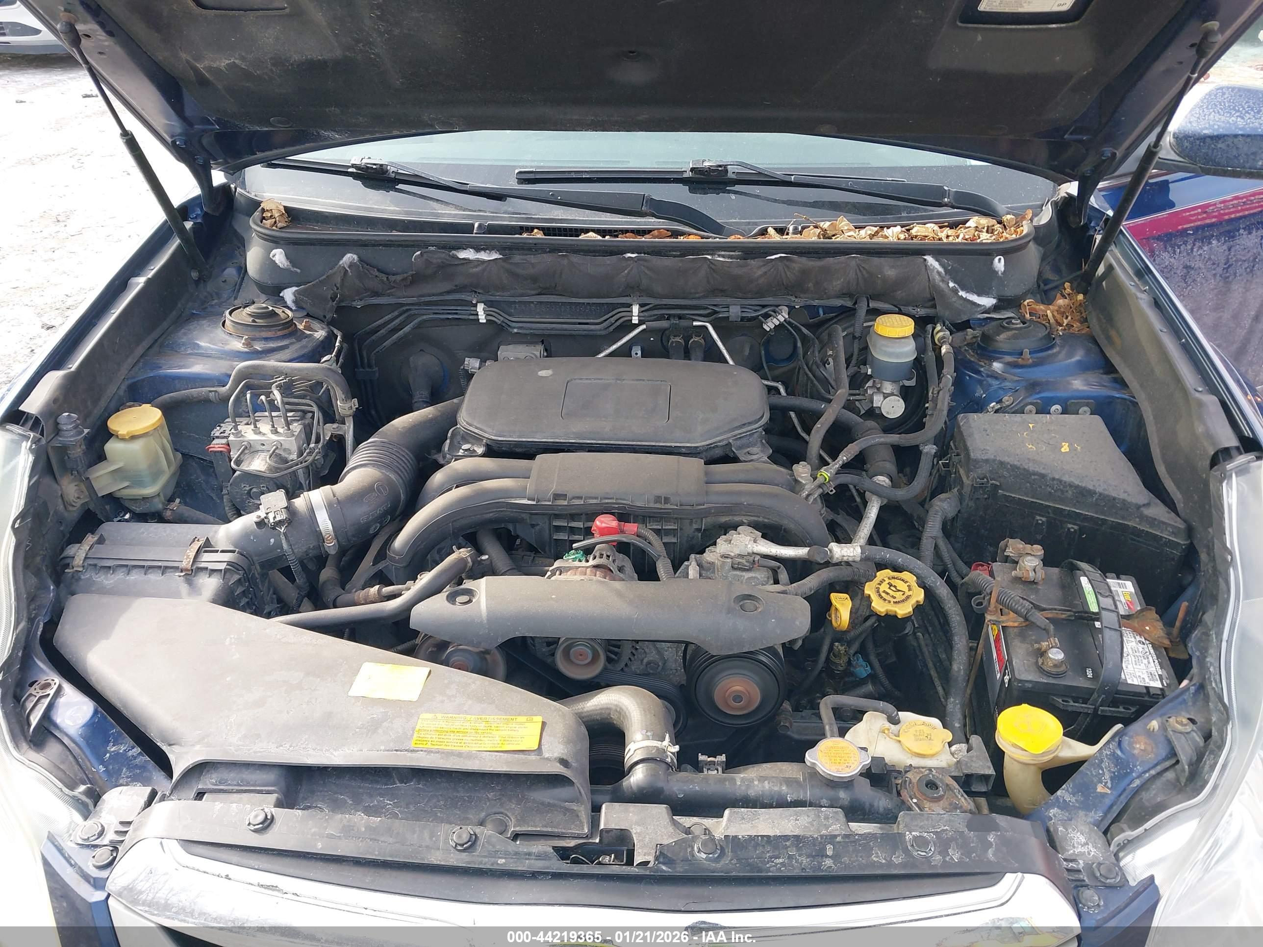 SUBARU OUTBACK image 10