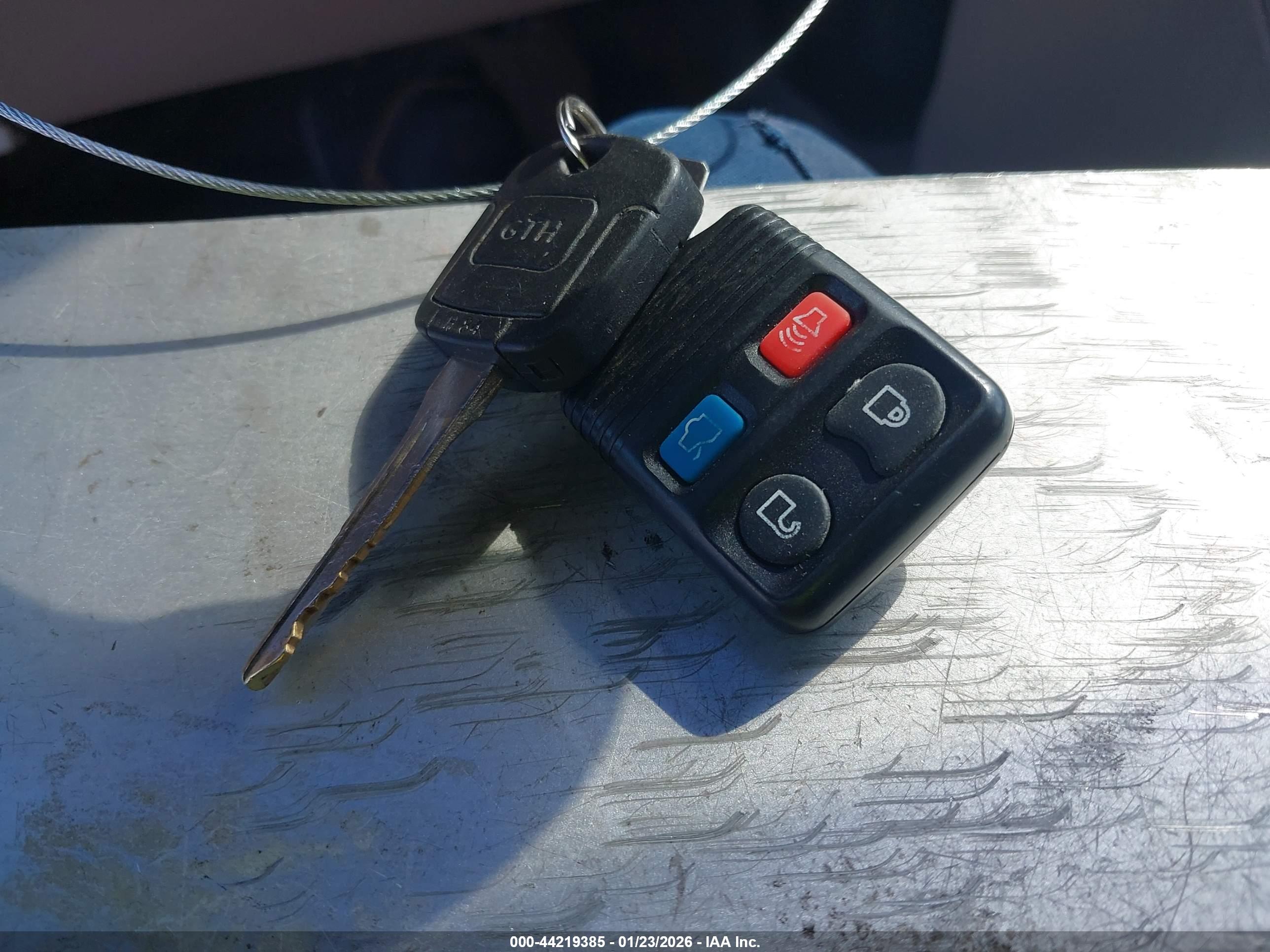 FORD EXPEDITION image 11