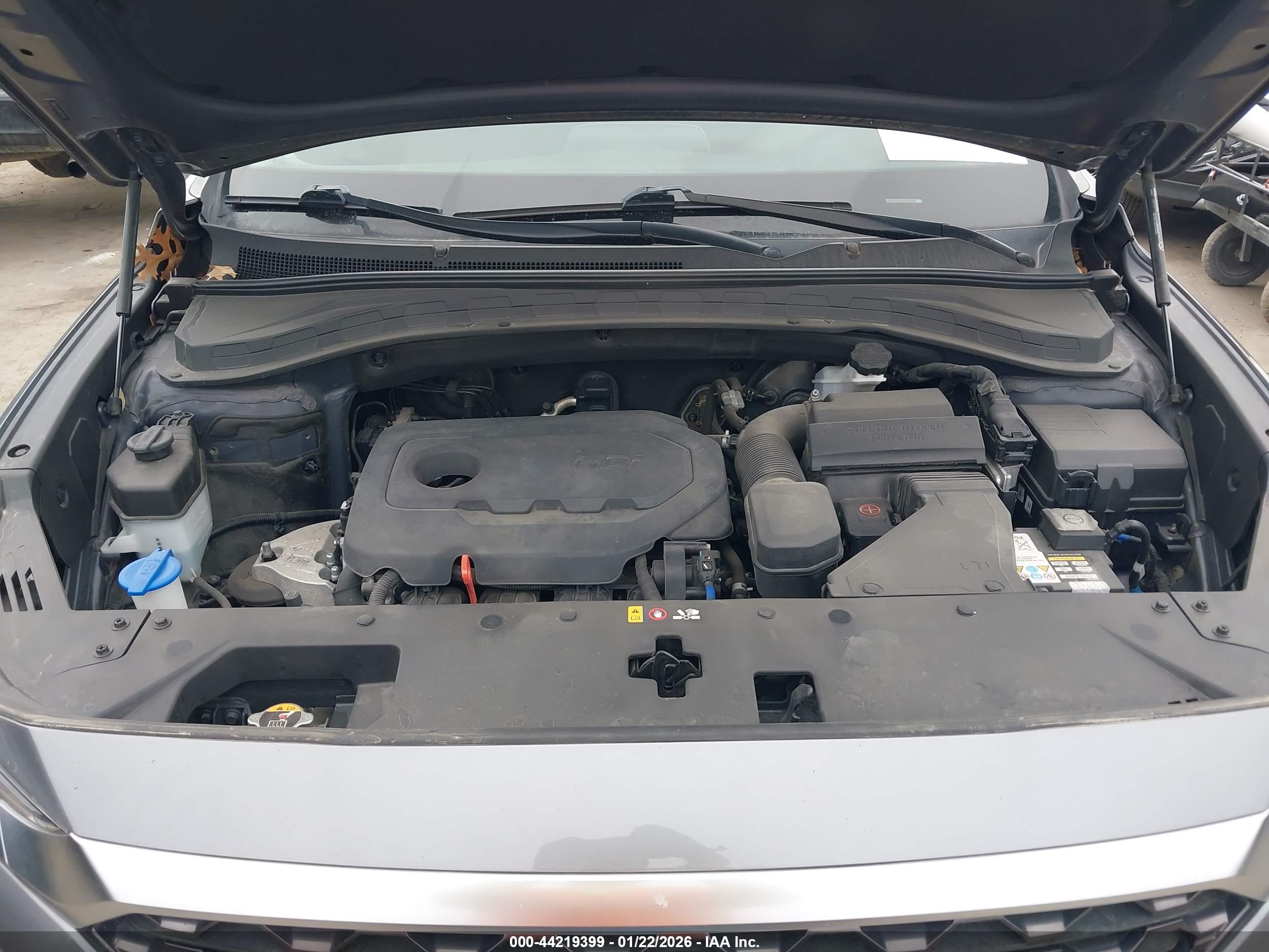 HYUNDAI SANTA image 10