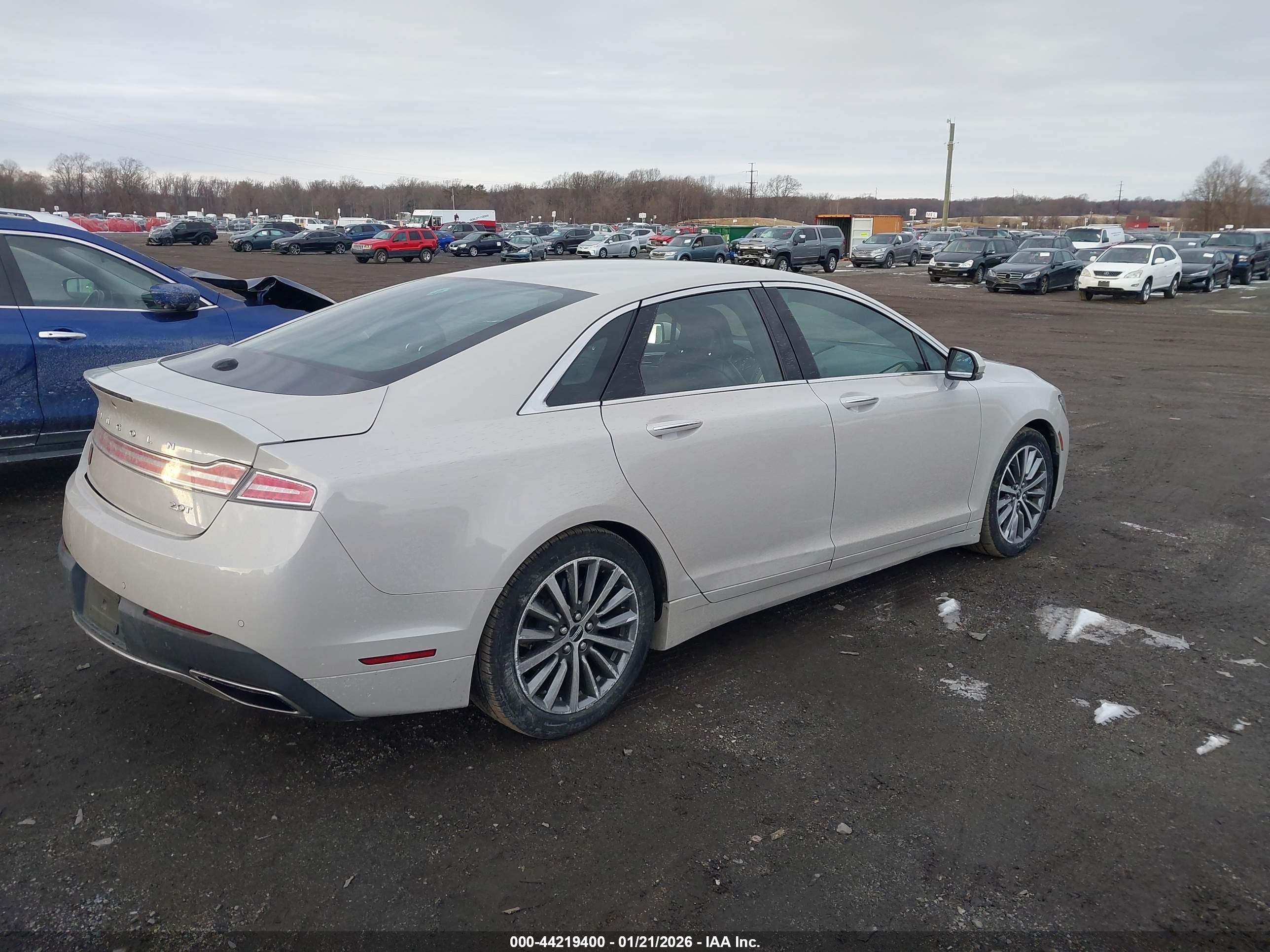 LINCOLN MKZ image 4