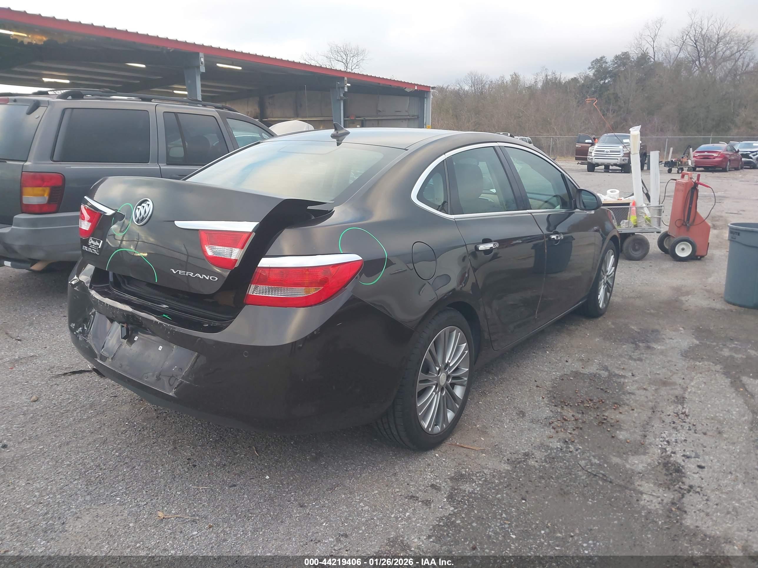 BUICK VERANO image 4