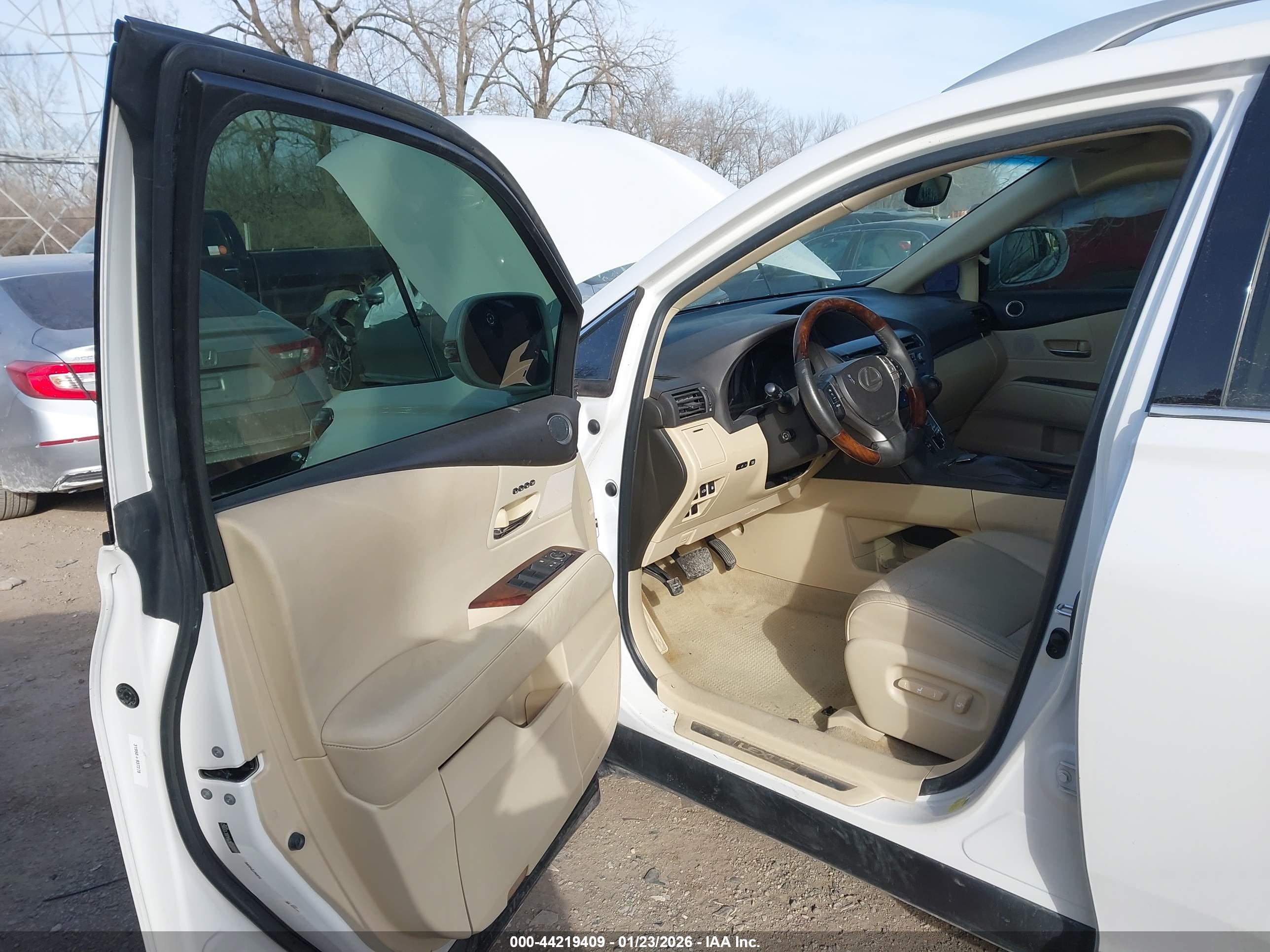 LEXUS RX image 5