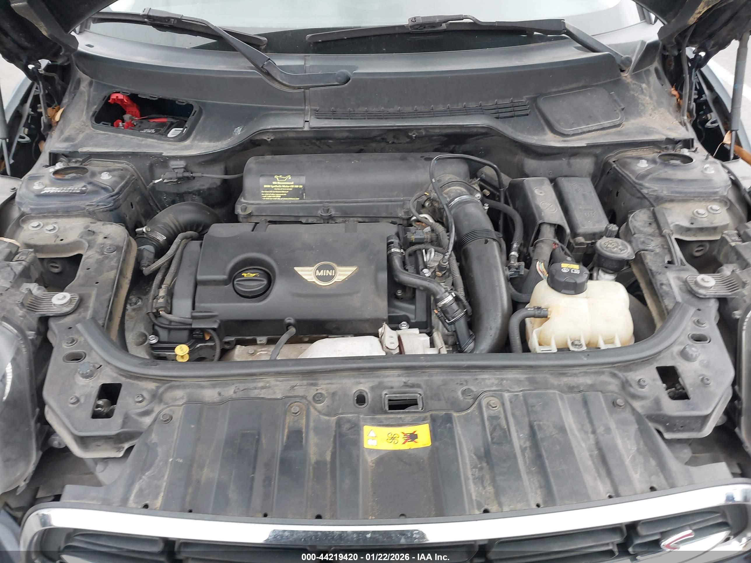 MINI COUNTRYMAN image 10