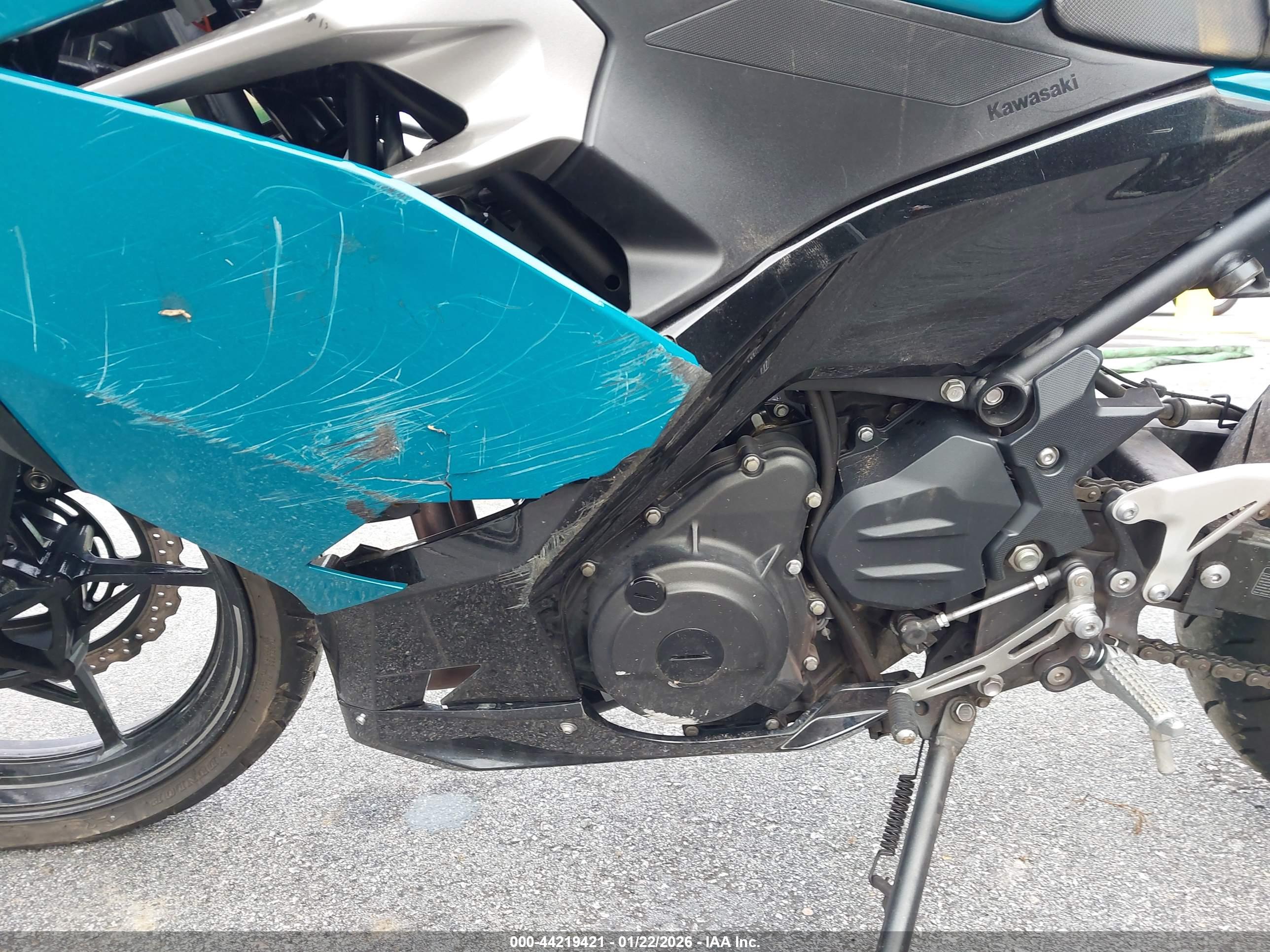 KAWASAKI EX400 image 9