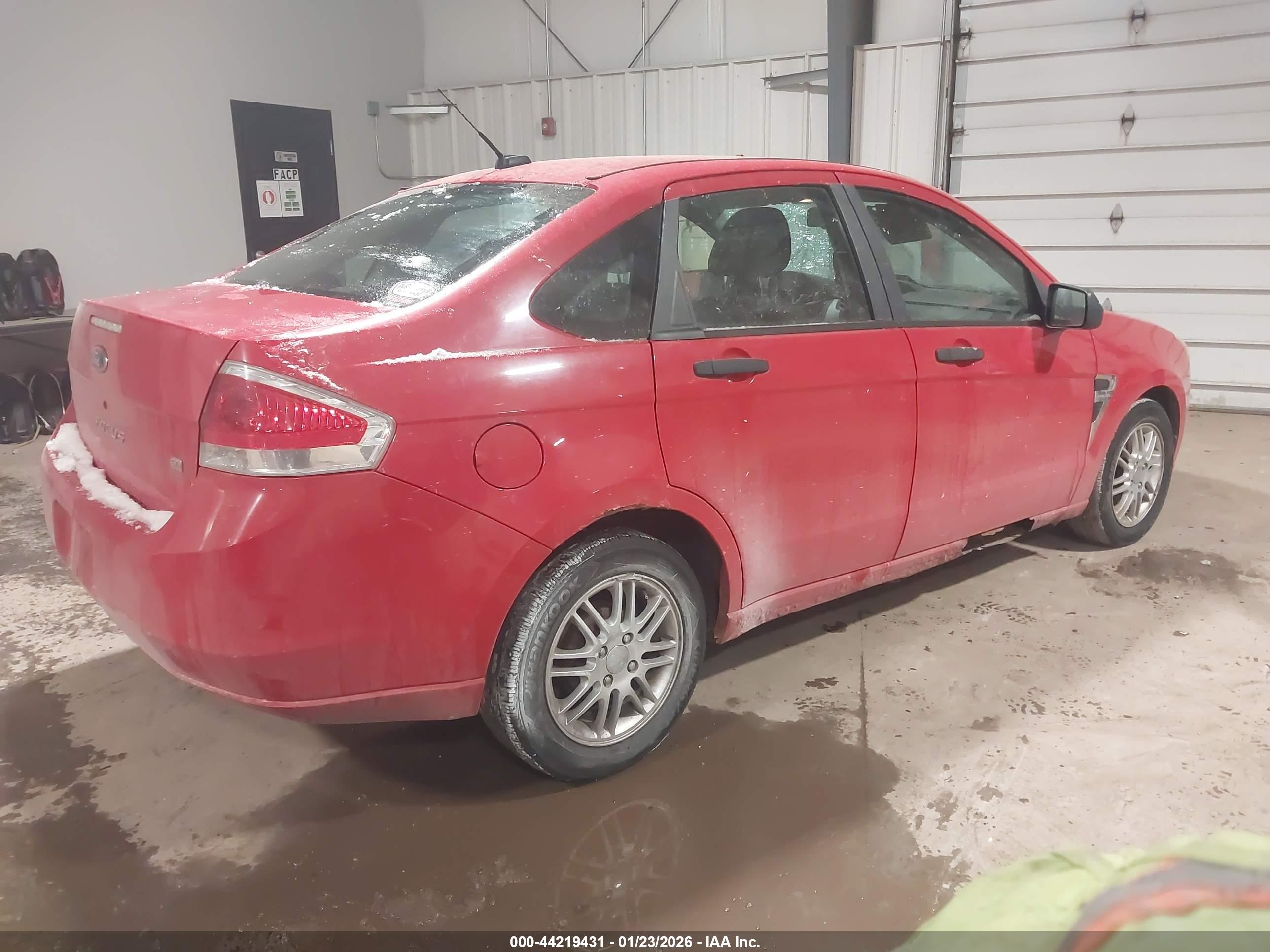 FORD FOCUS image 4