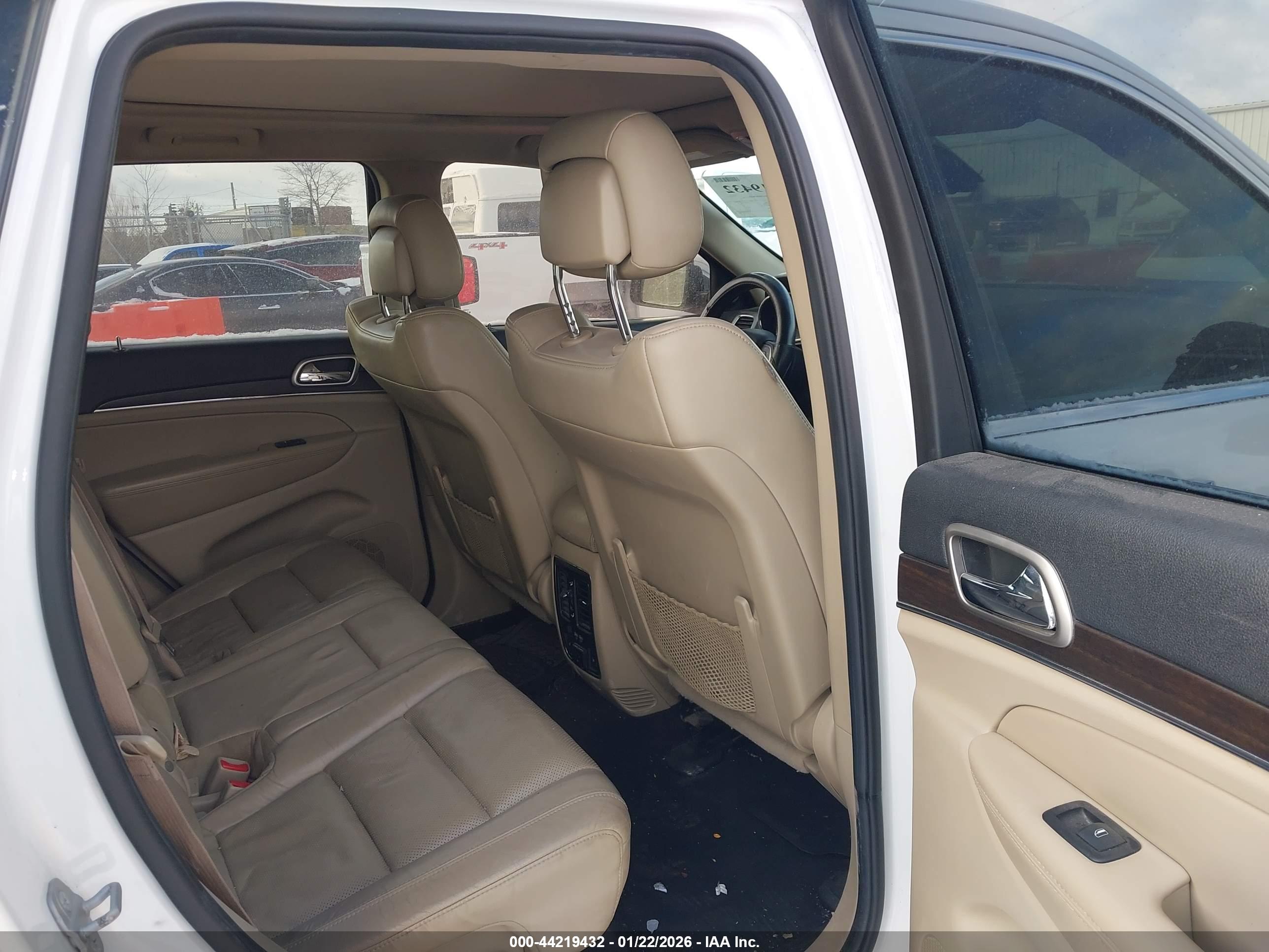 JEEP GRAND image 8