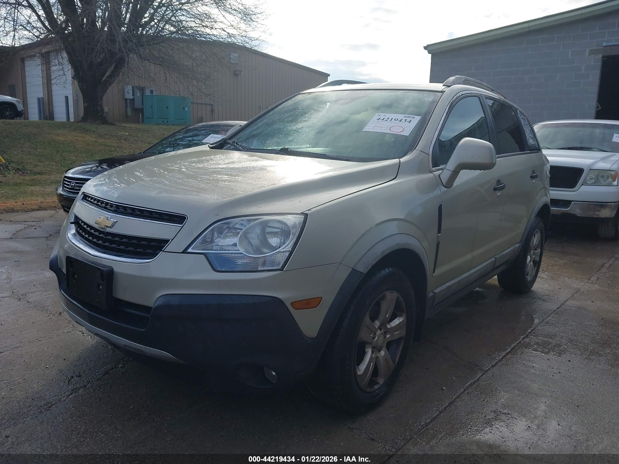 CHEVROLET CAPTIVA image 2