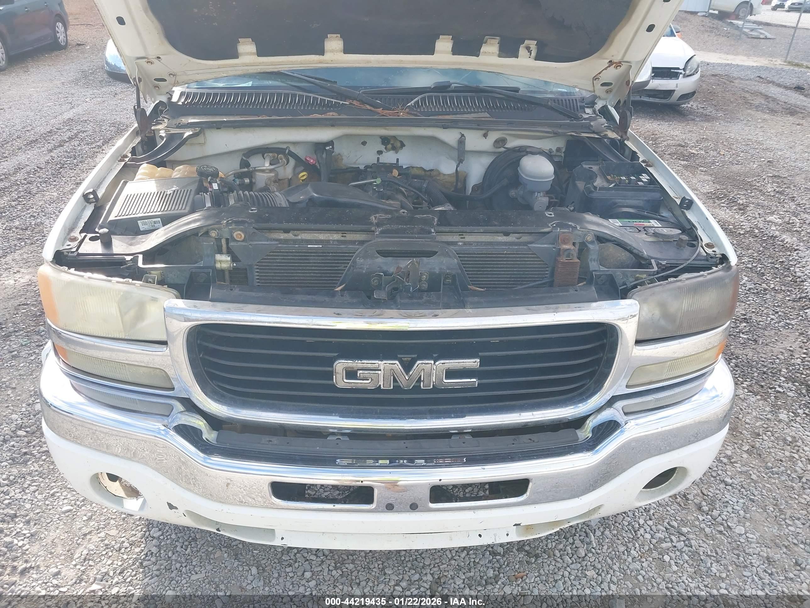 GMC SIERRA image 10