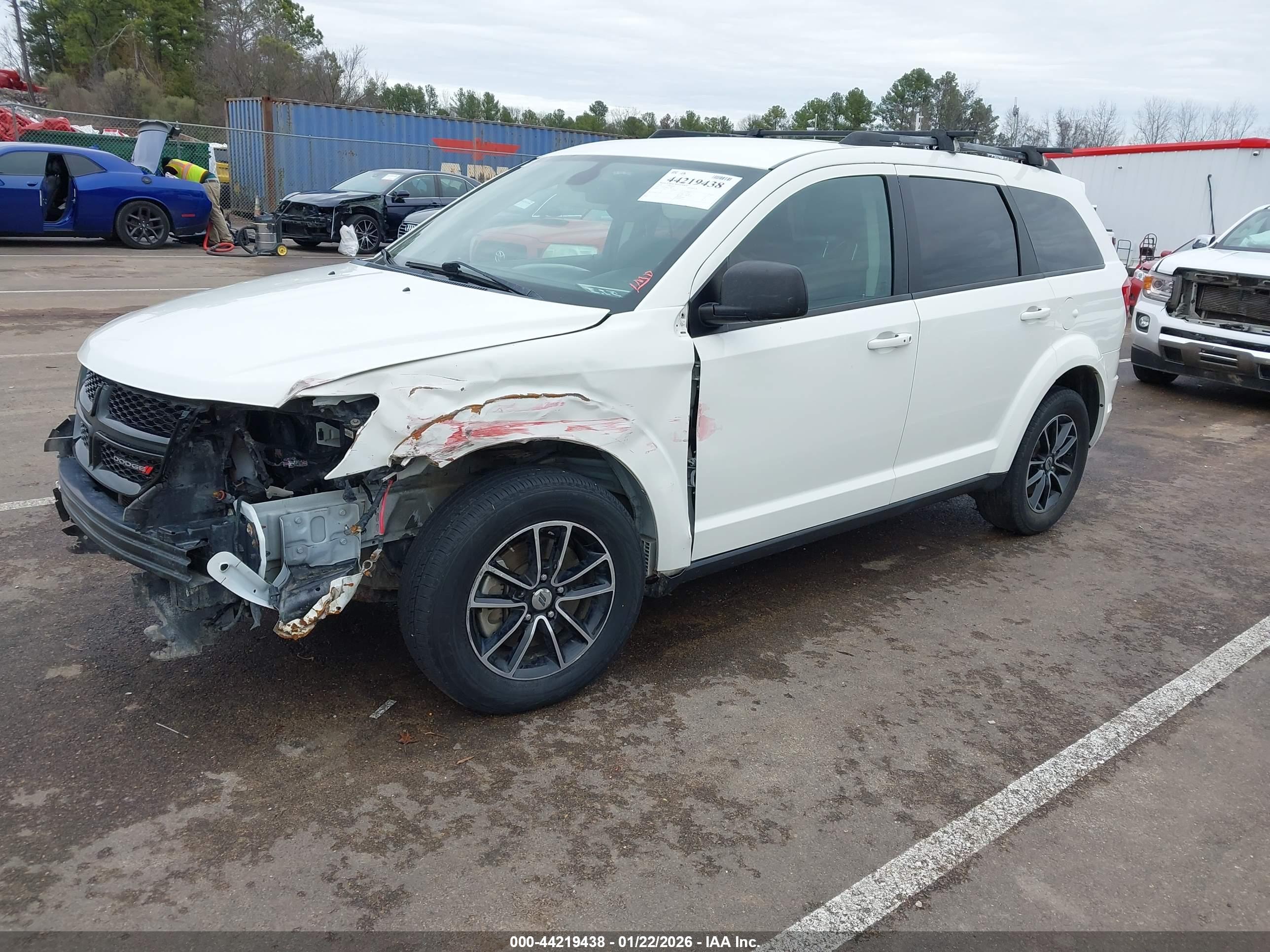 DODGE JOURNEY image 2