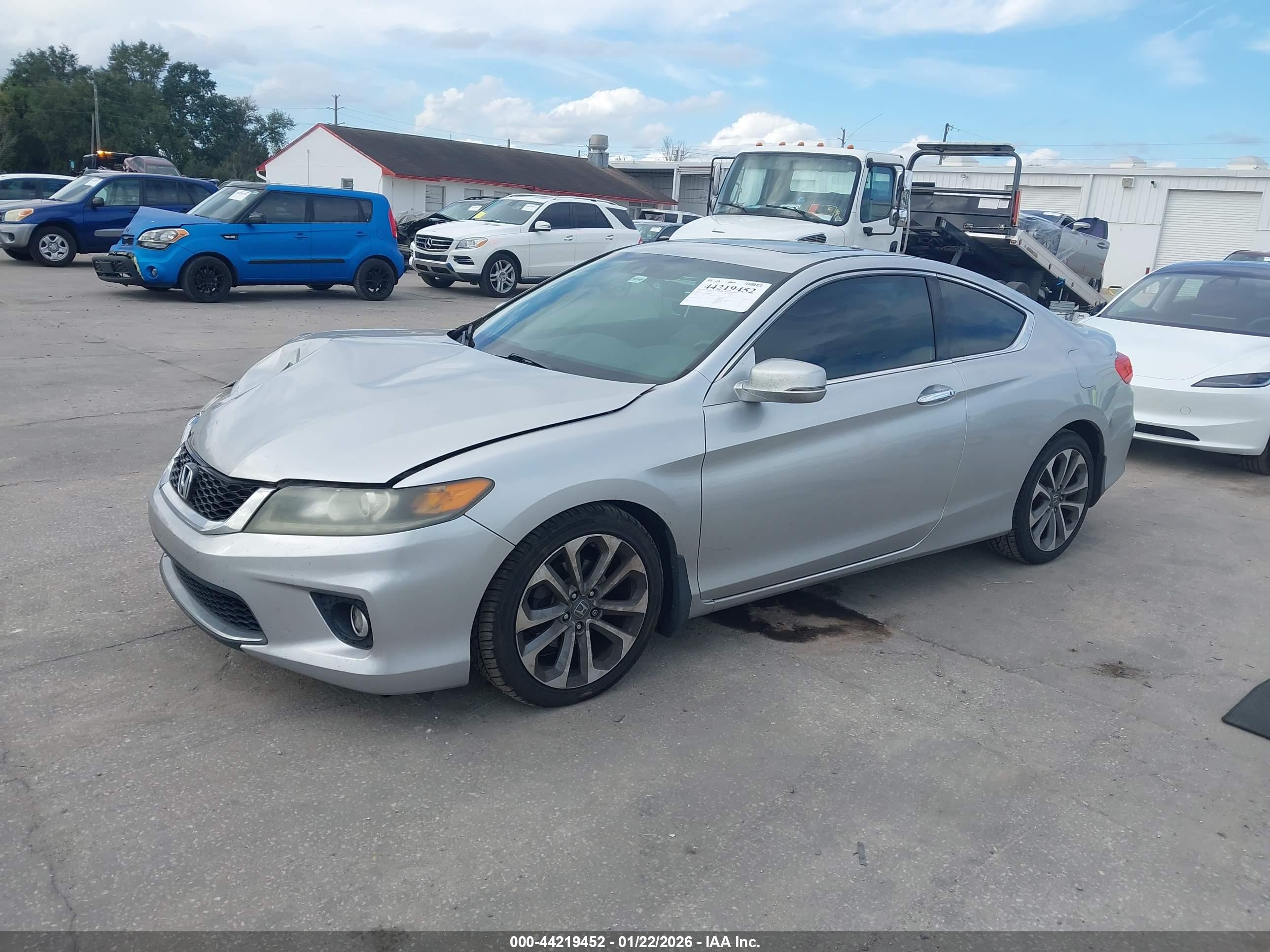 HONDA ACCORD image 2