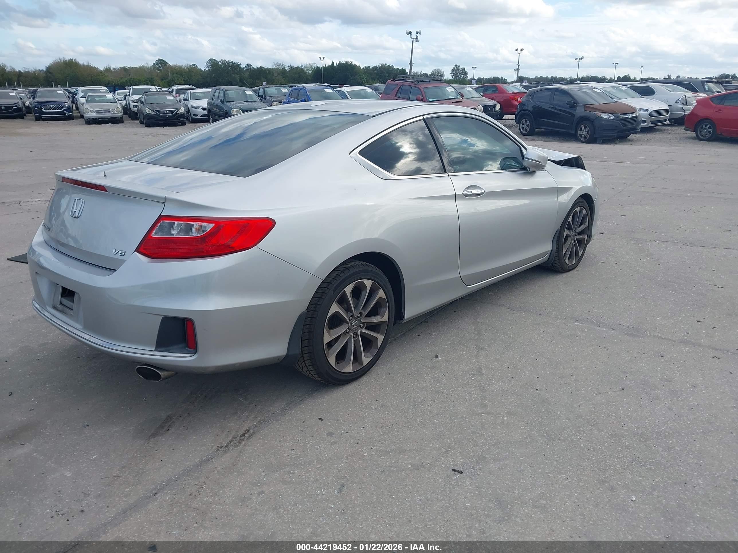 HONDA ACCORD image 4