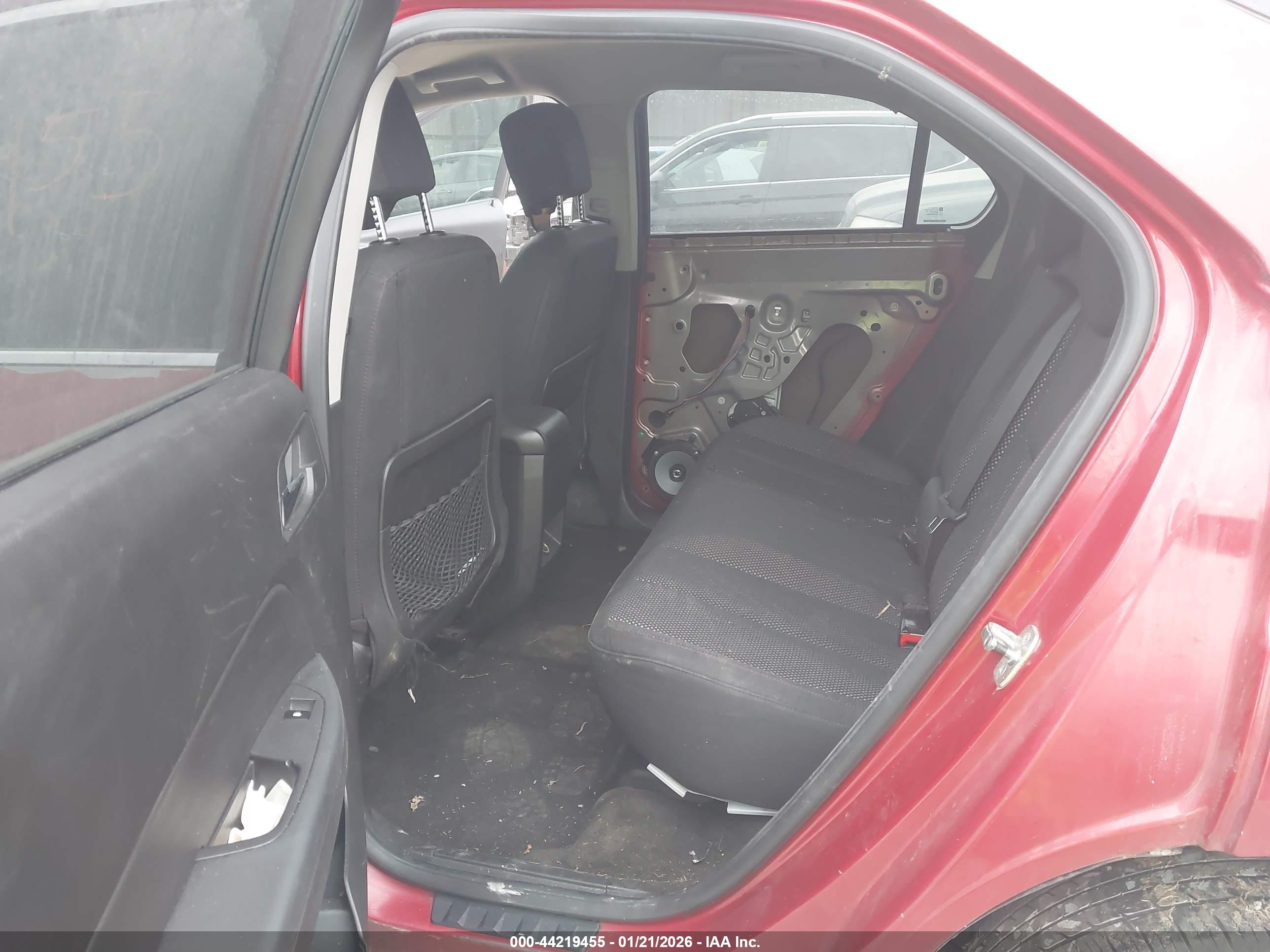 CHEVROLET EQUINOX image 8