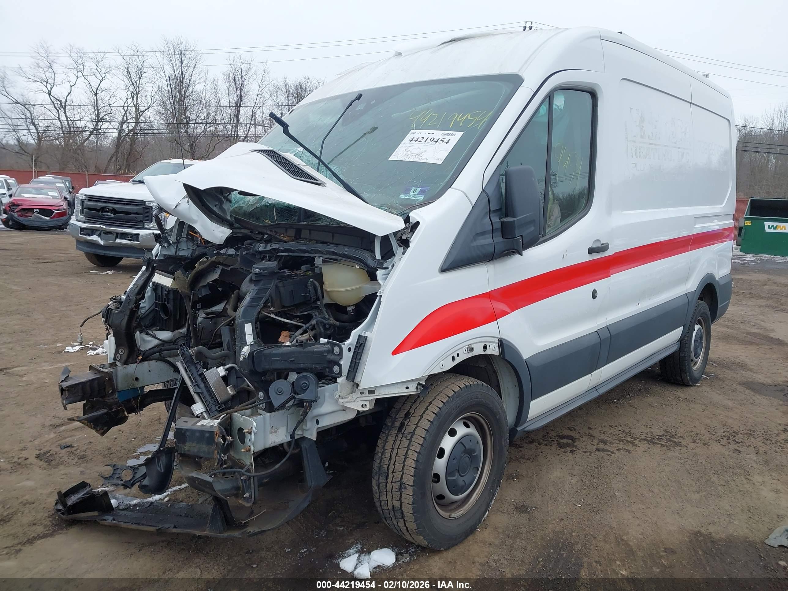 FORD TRANSIT-250 image 6