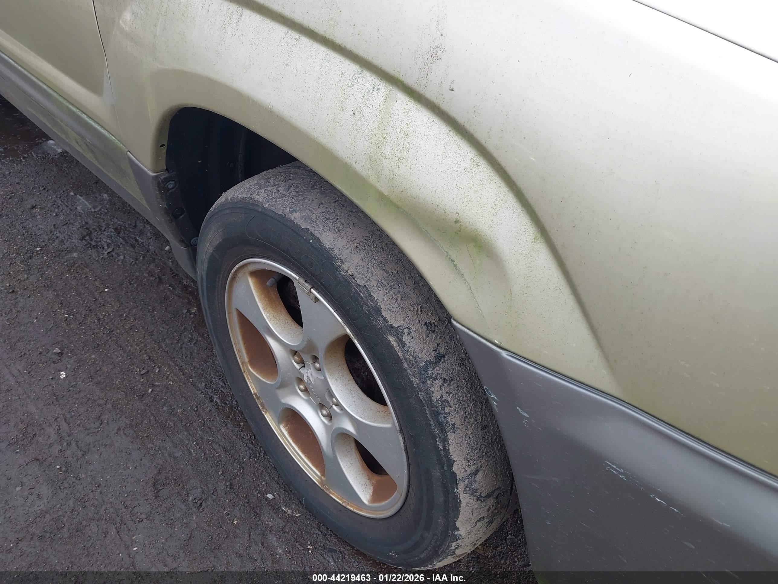 SUBARU FORESTER image 6