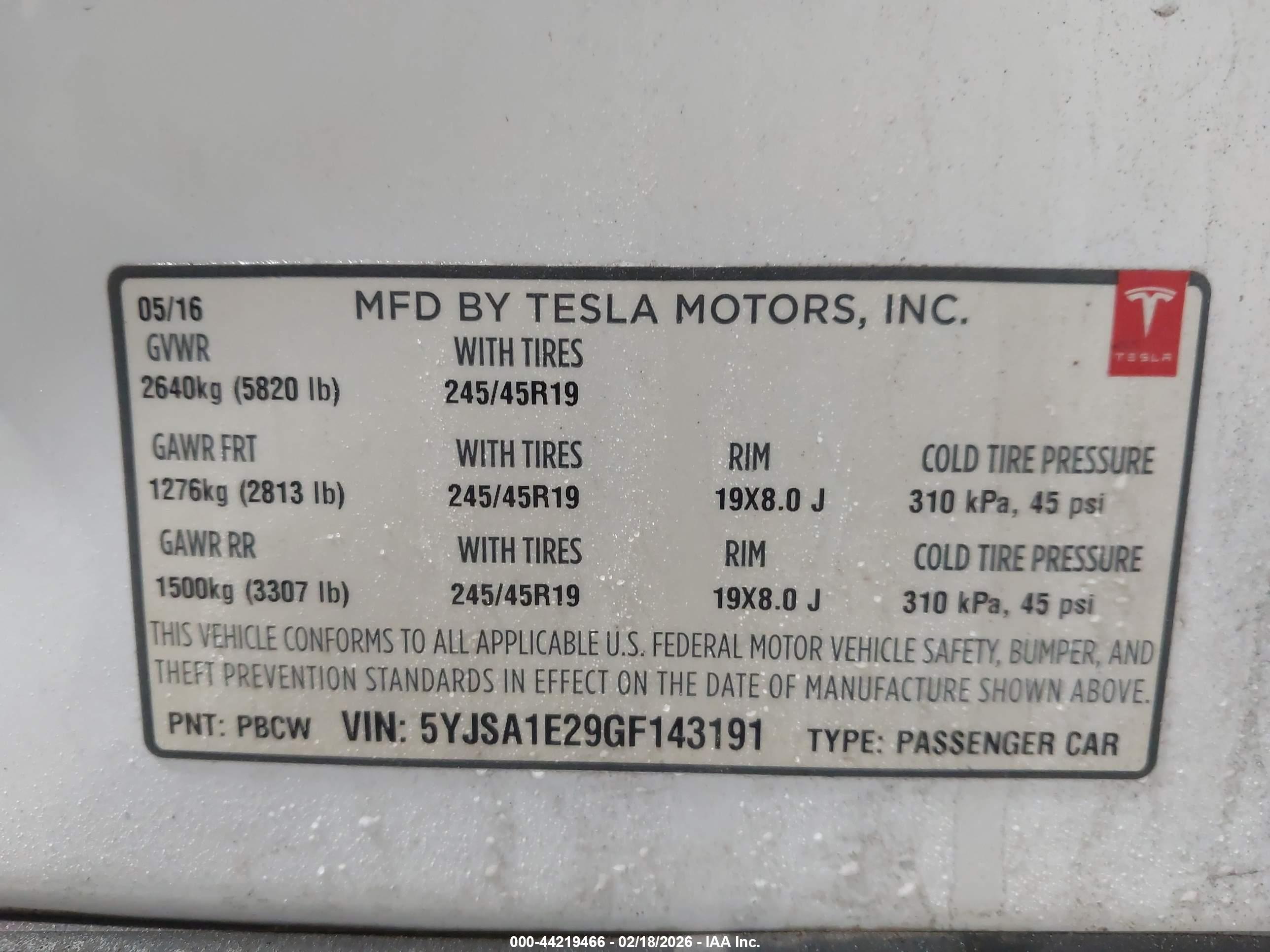 TESLA MODEL image 9