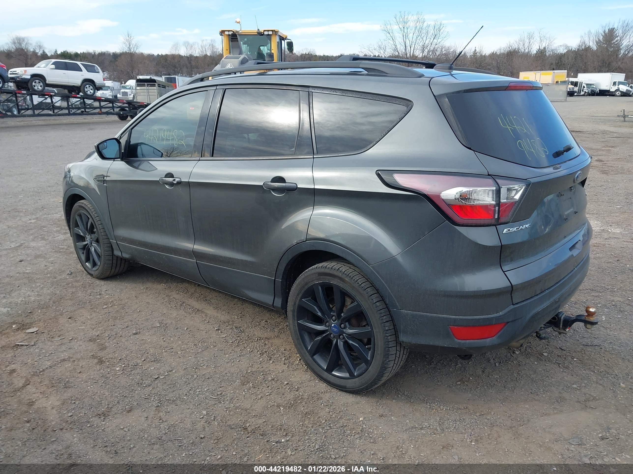 FORD ESCAPE image 3