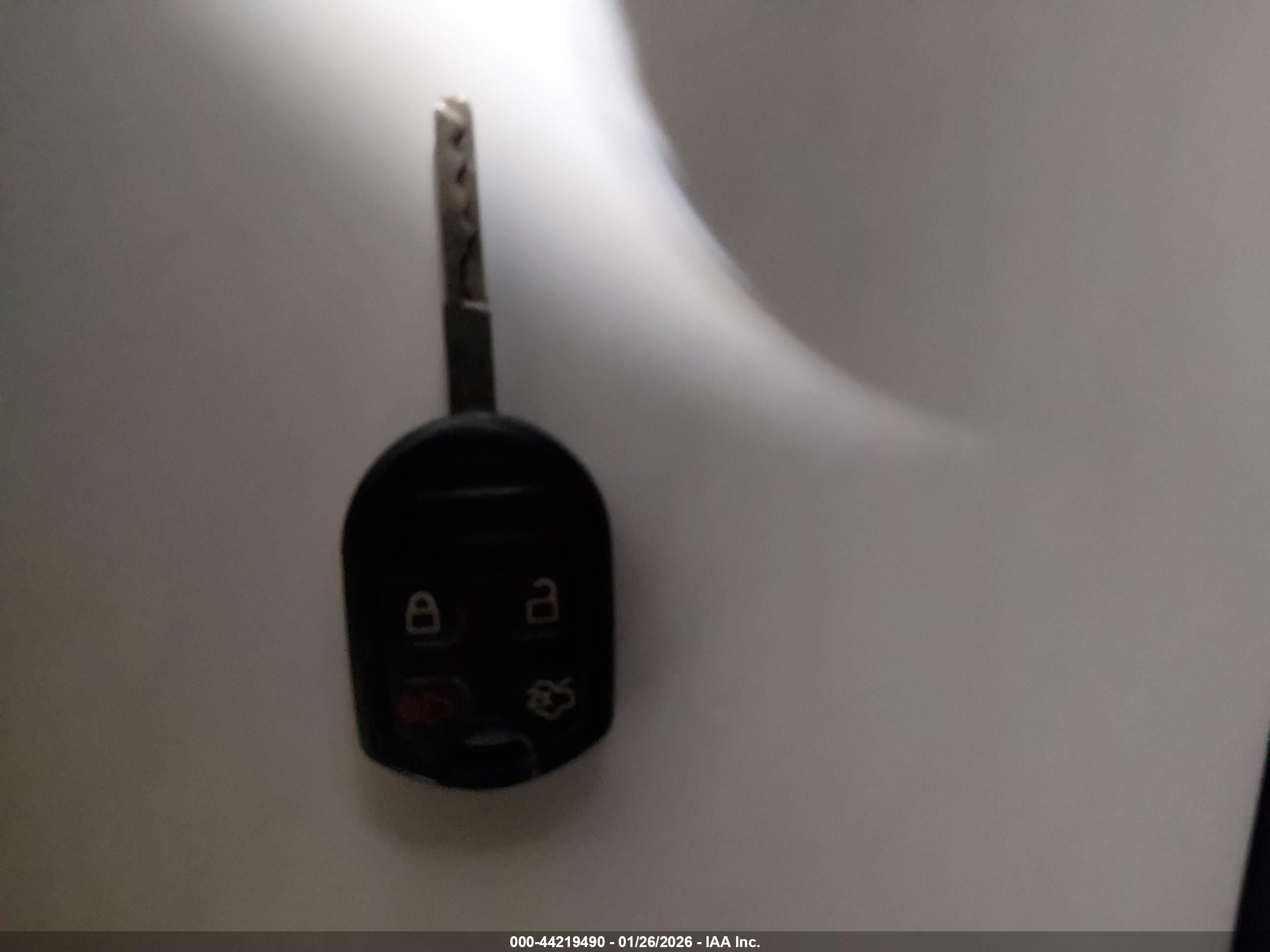 FORD FIESTA image 11