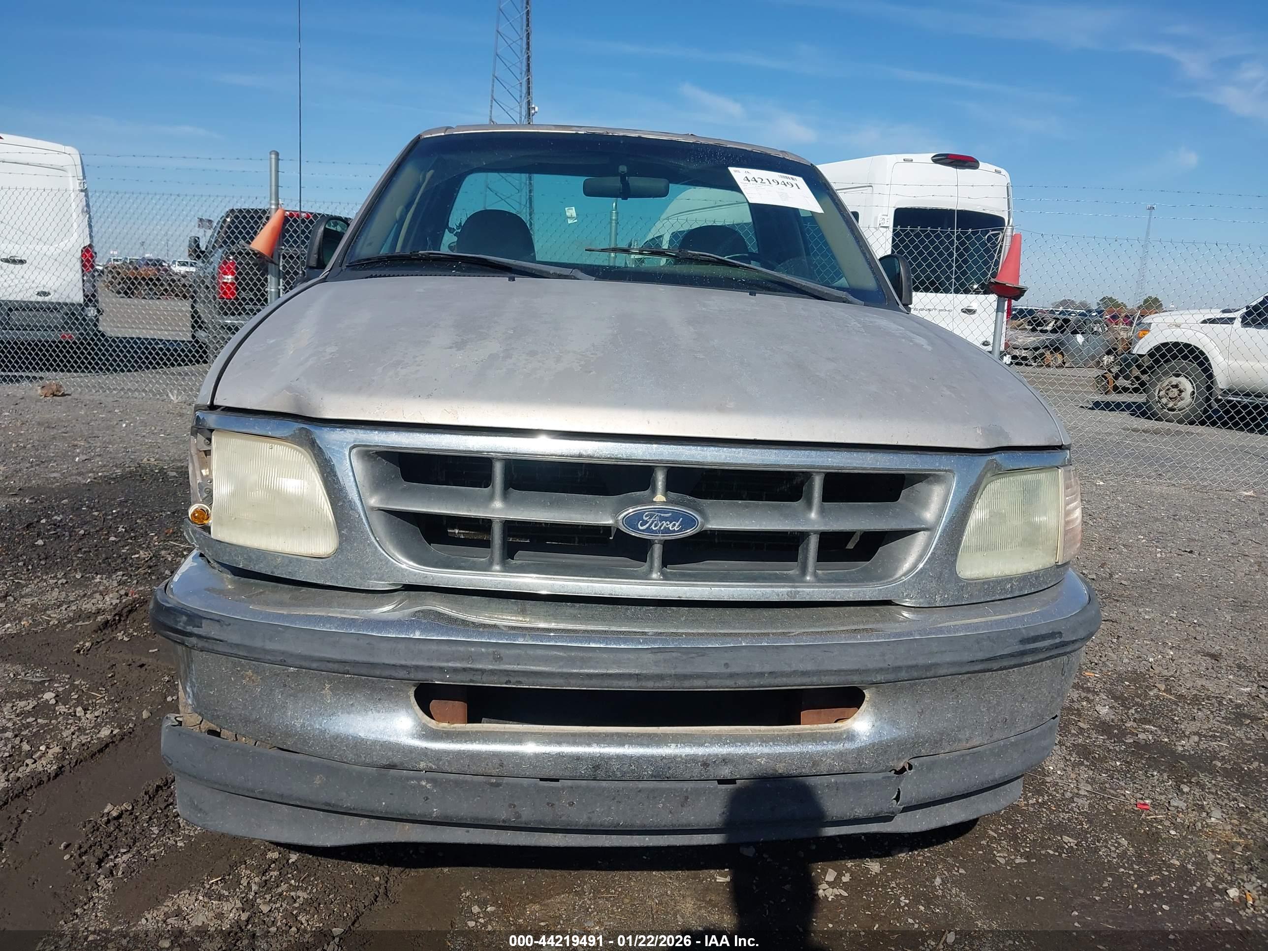FORD F-150 image 6