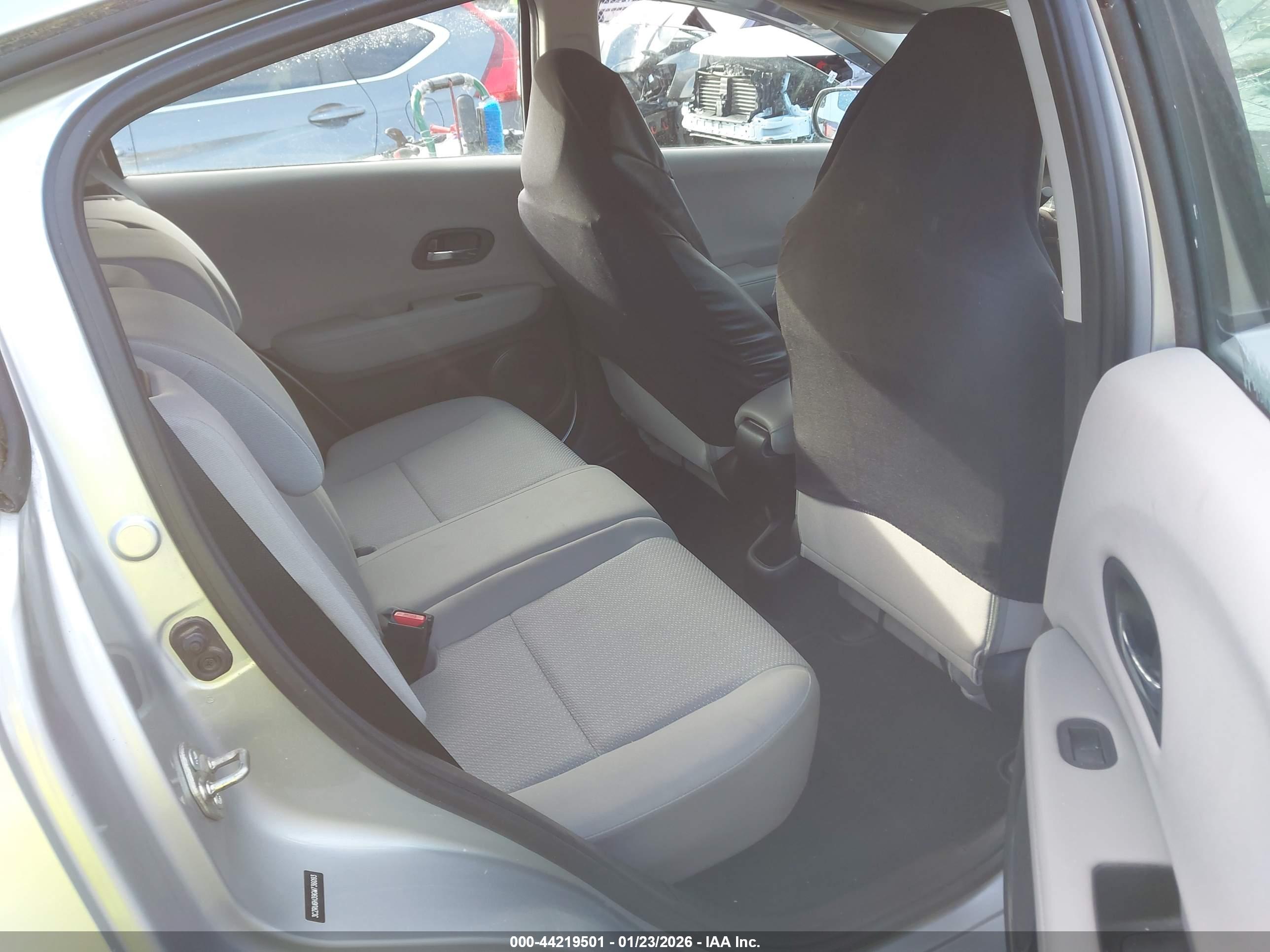 HONDA HR-V image 8