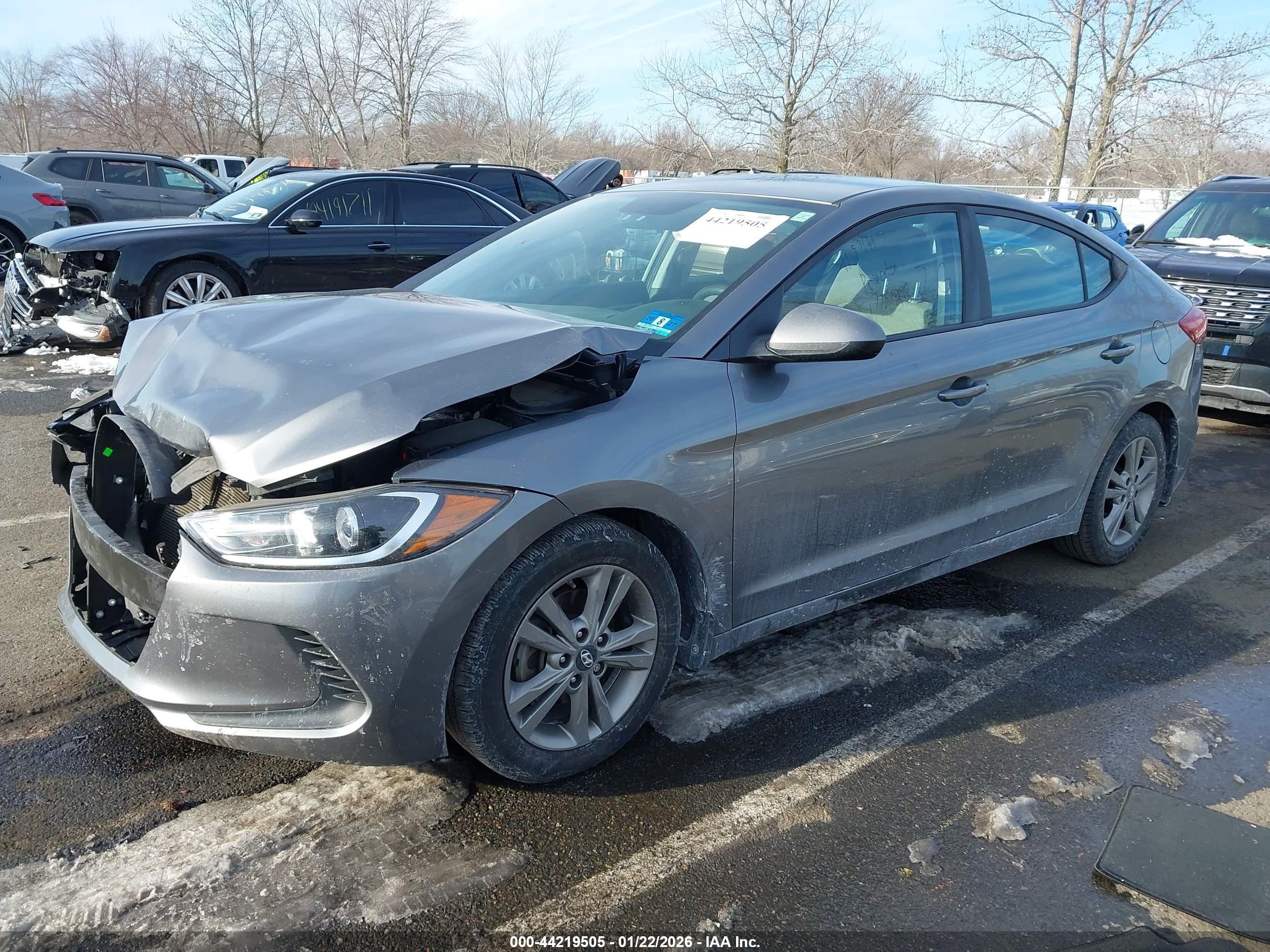 HYUNDAI ELANTRA image 2