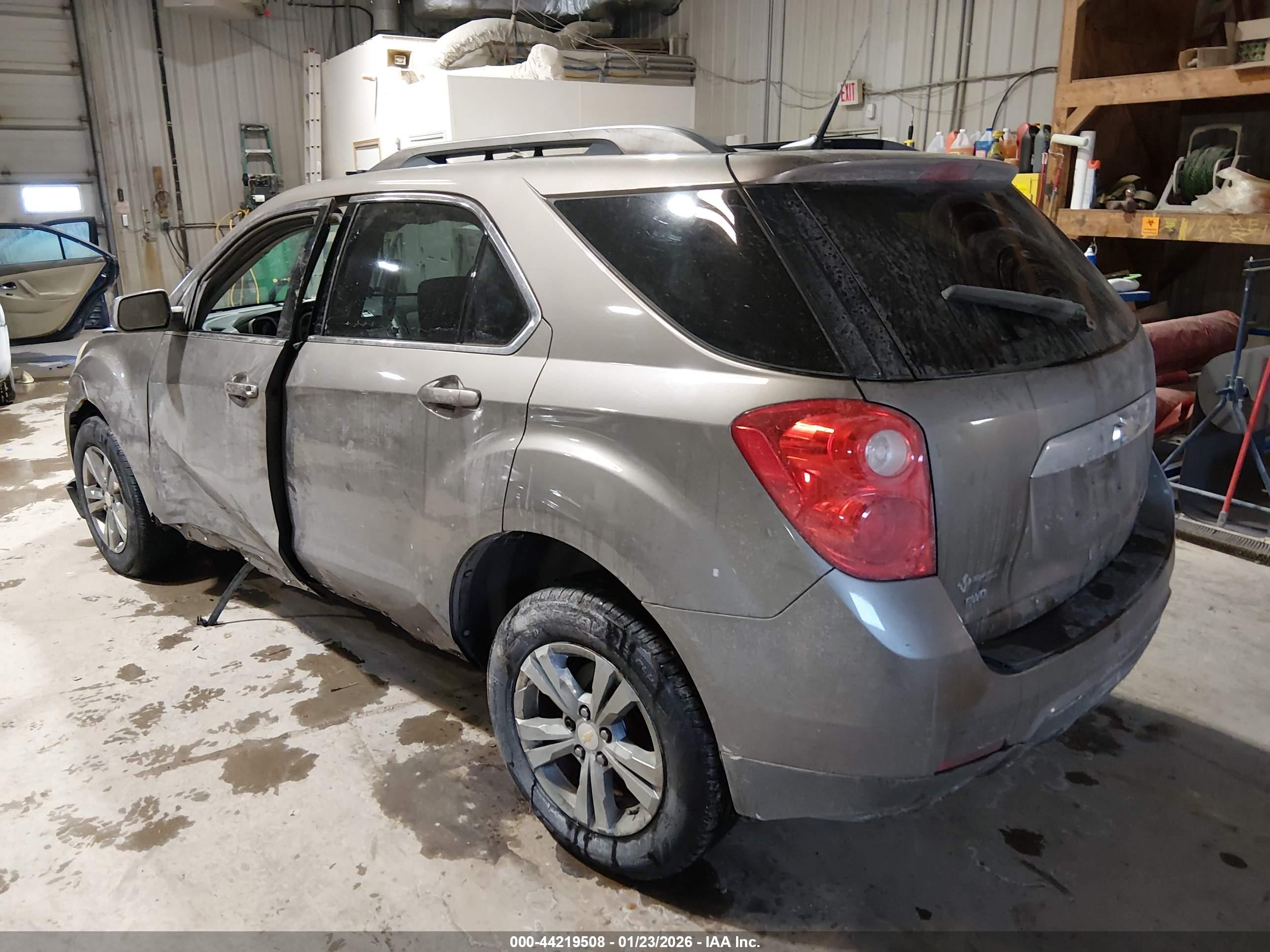 CHEVROLET EQUINOX image 3