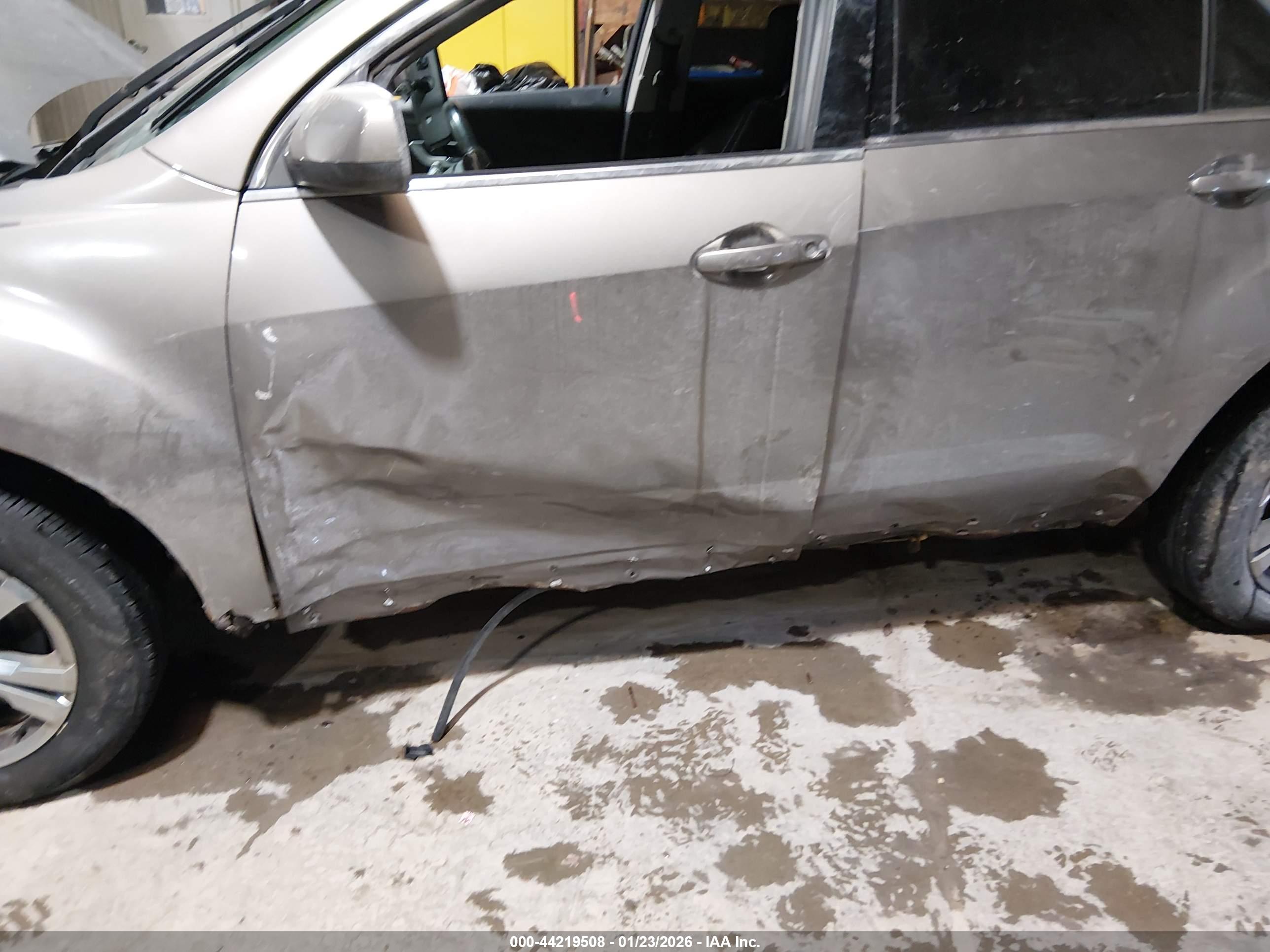 CHEVROLET EQUINOX image 6