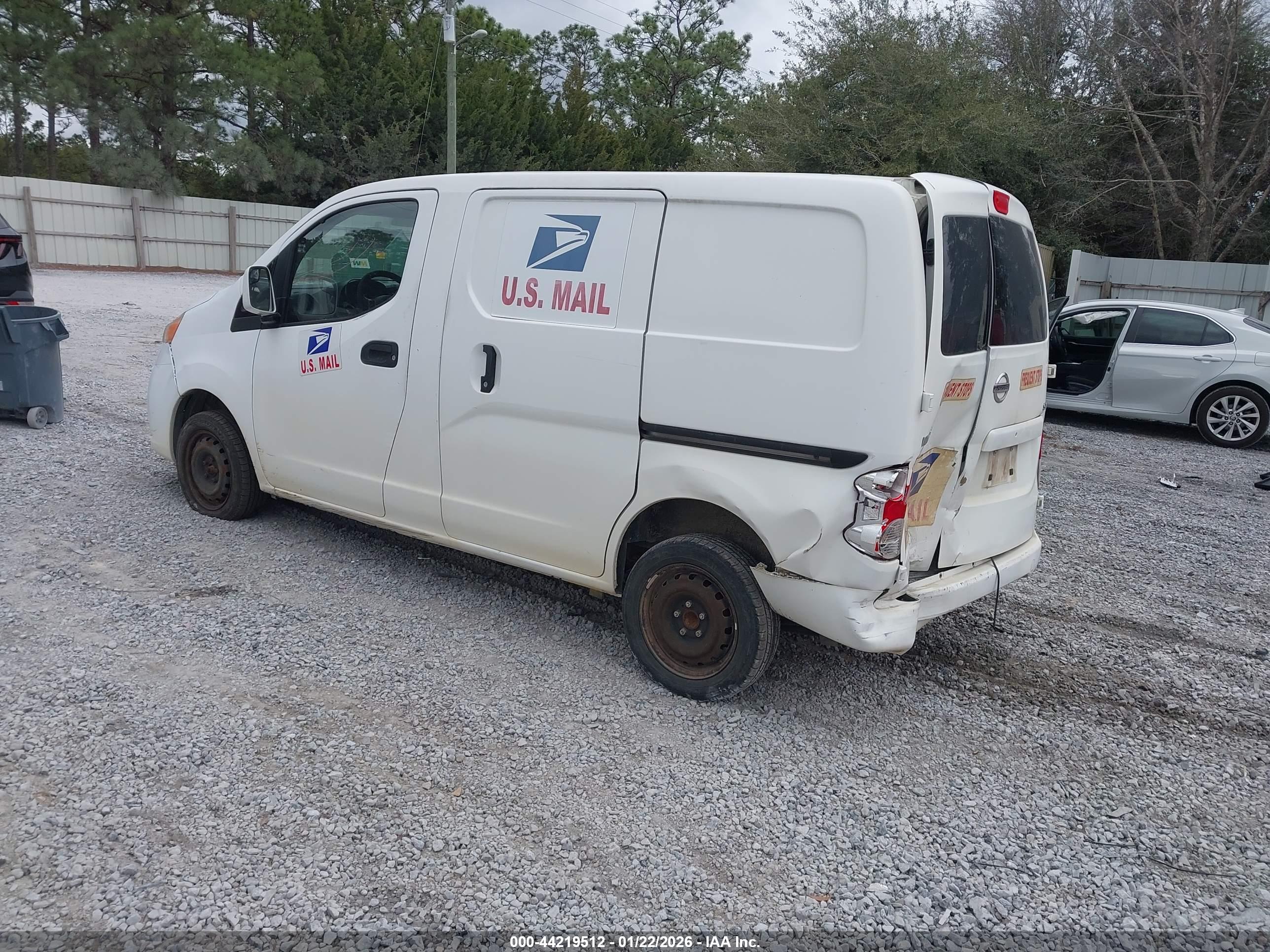 NISSAN NV200 image 3