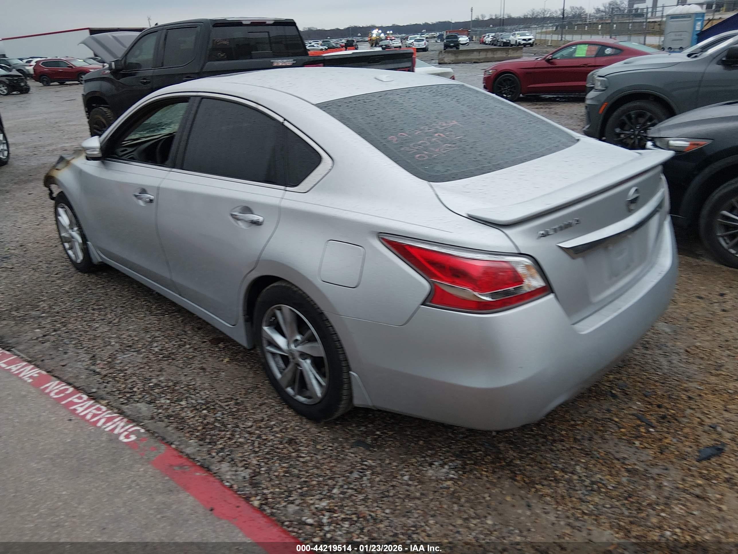 NISSAN ALTIMA image 3