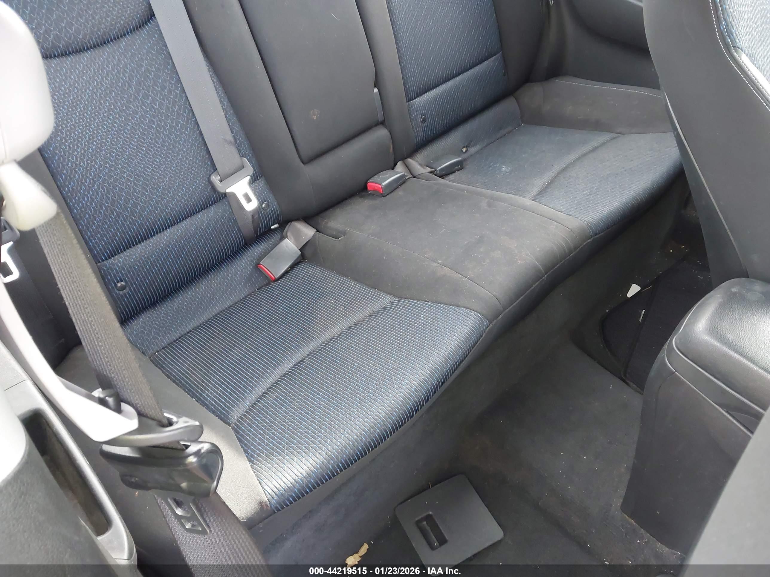 HYUNDAI ELANTRA image 8