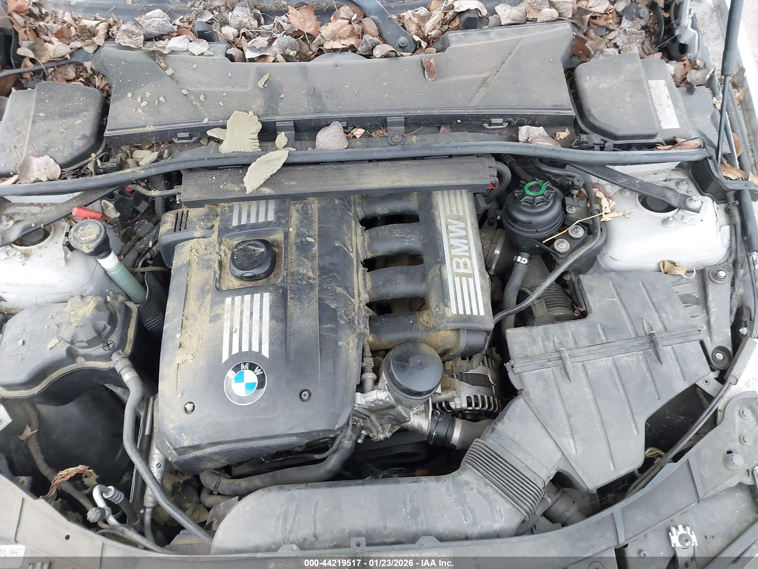 BMW 328XI image 10