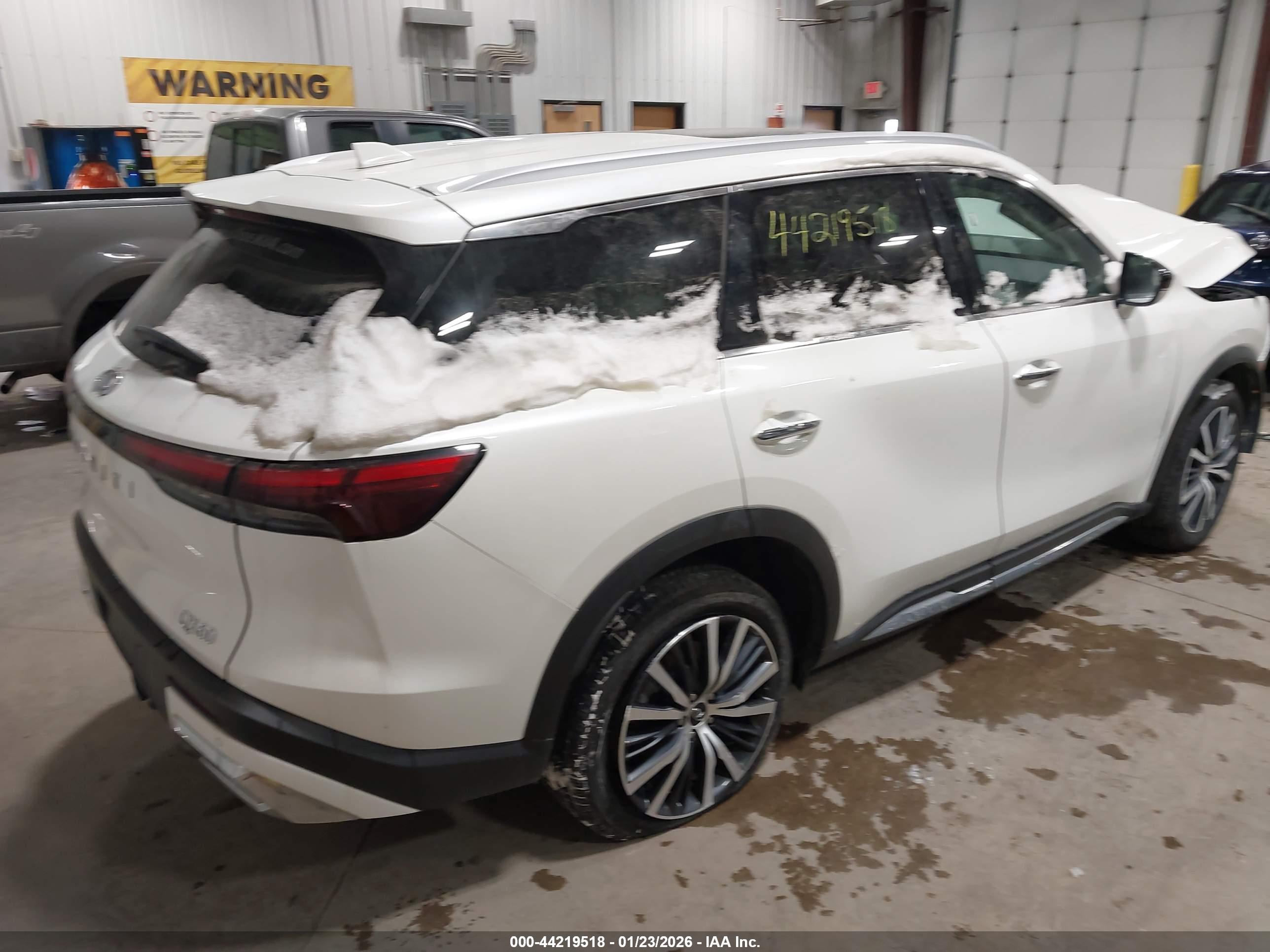 INFINITI QX60 image 4