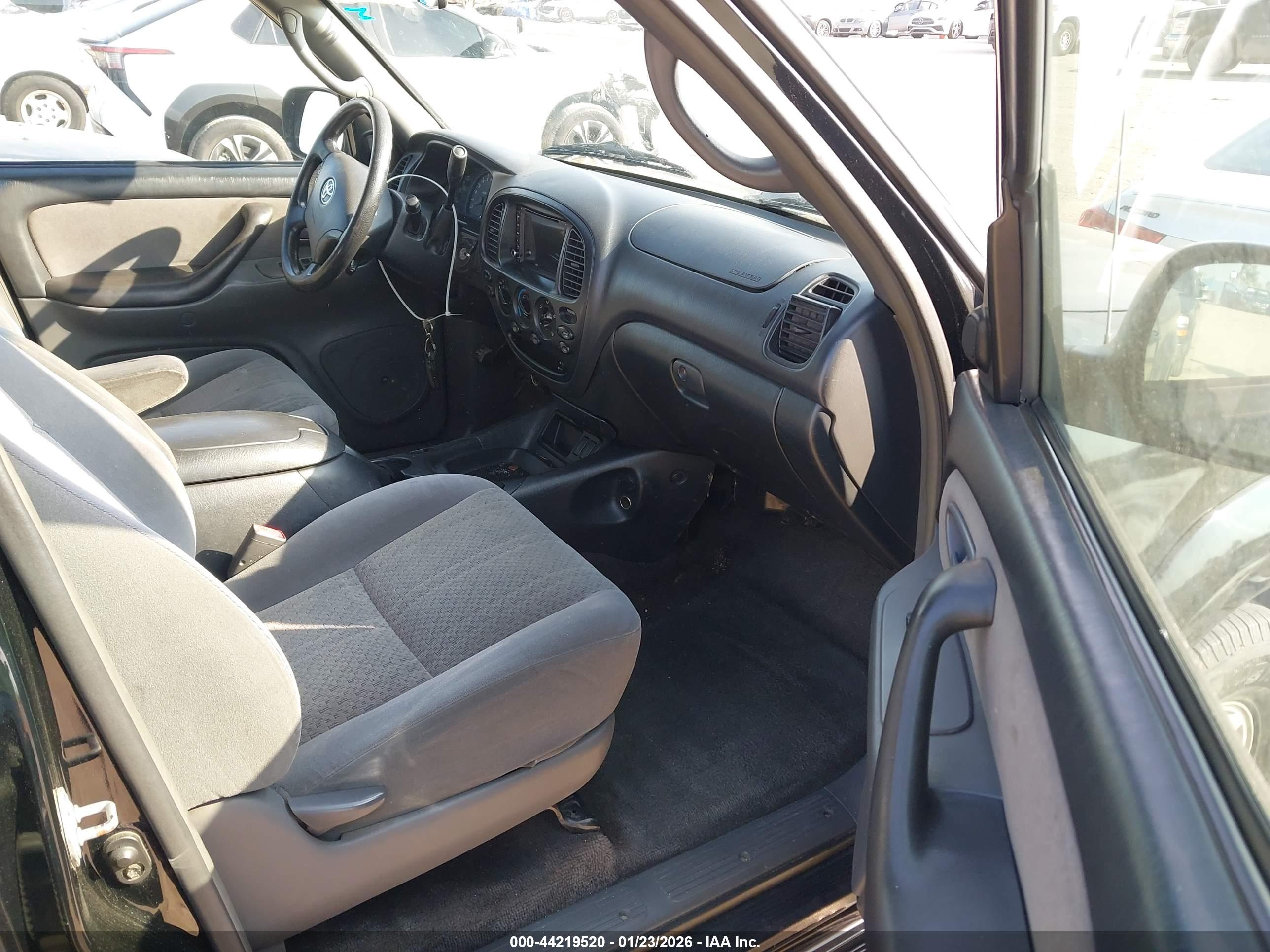 TOYOTA TUNDRA image 5