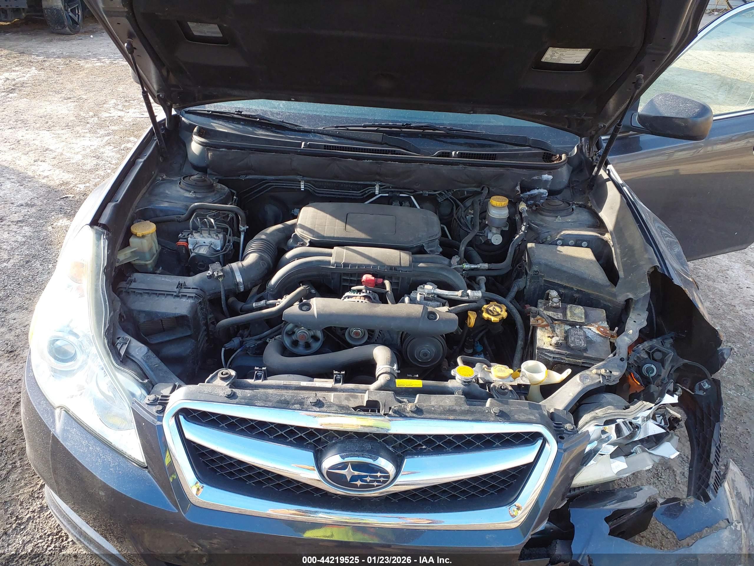 SUBARU LEGACY image 10