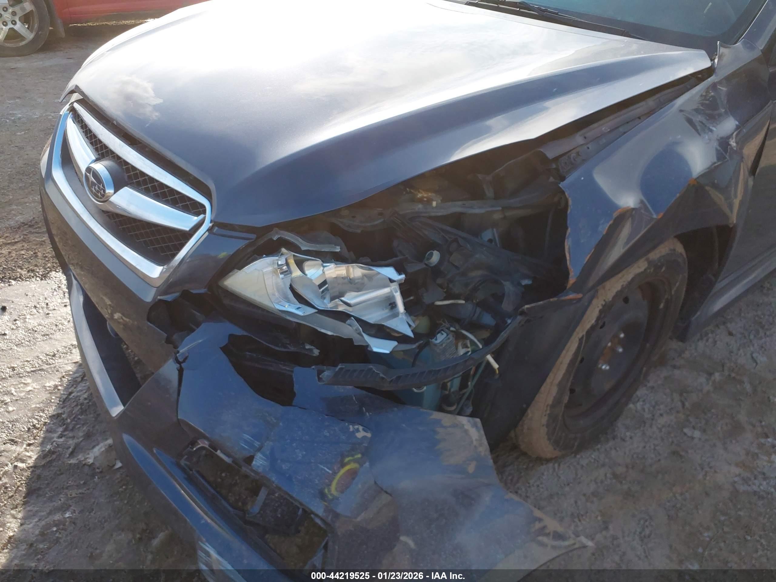SUBARU LEGACY image 6