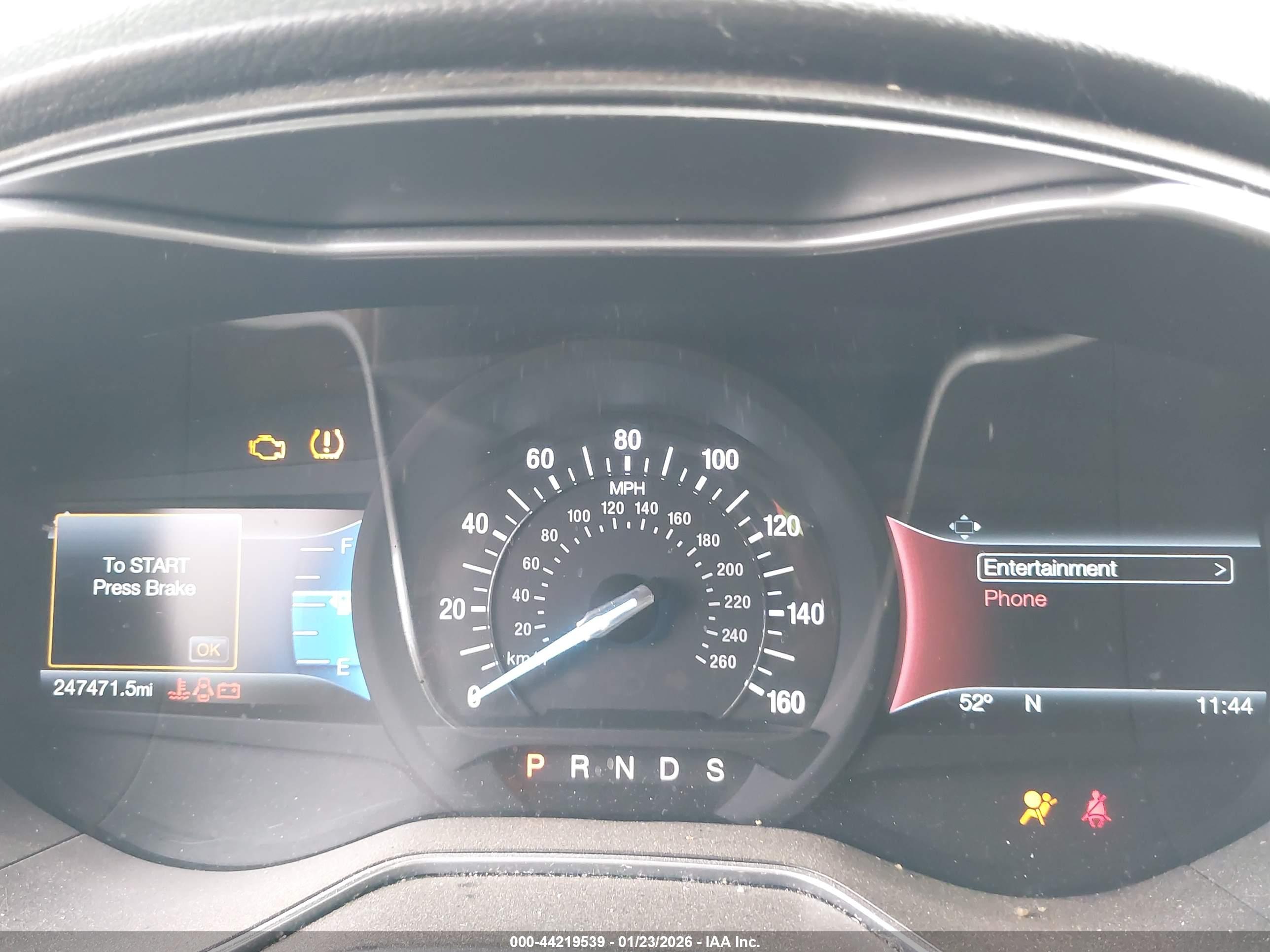FORD FUSION image 7