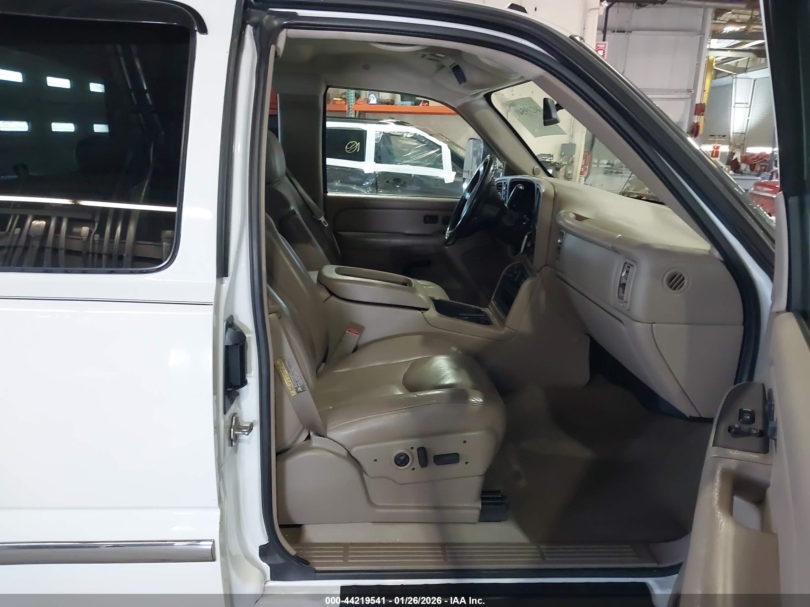 GMC SIERRA image 5