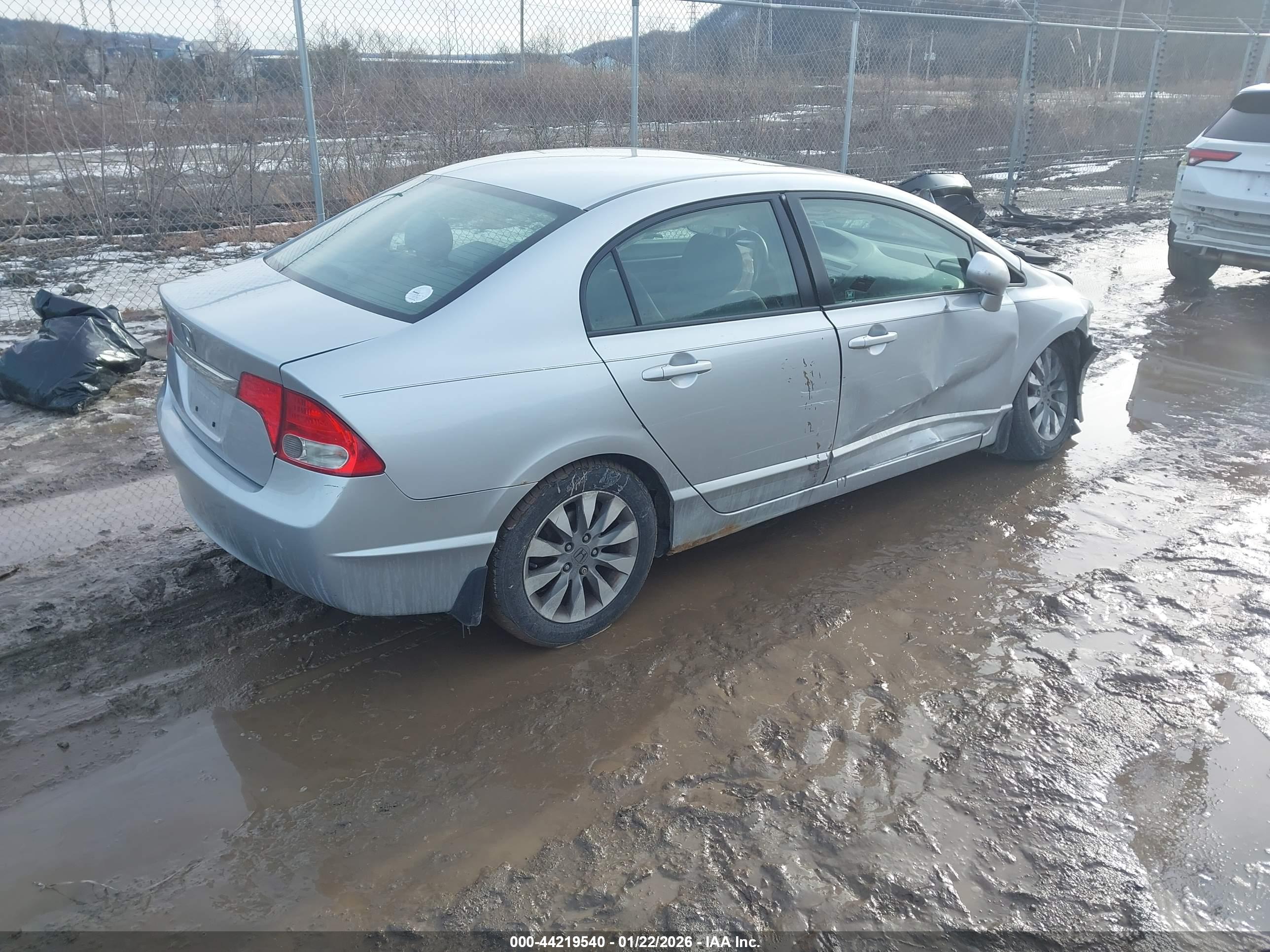 HONDA CIVIC image 4