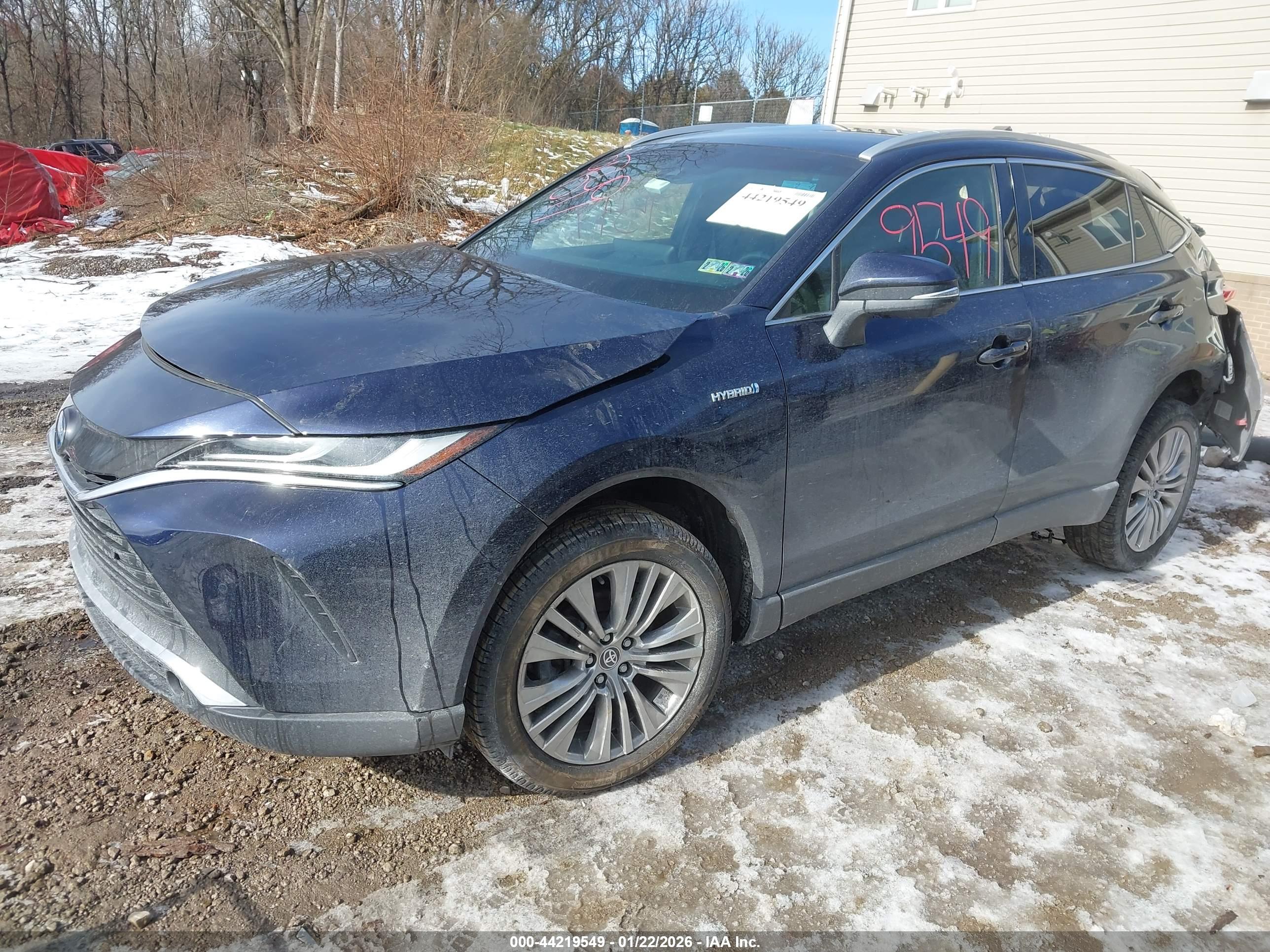 TOYOTA VENZA image 2